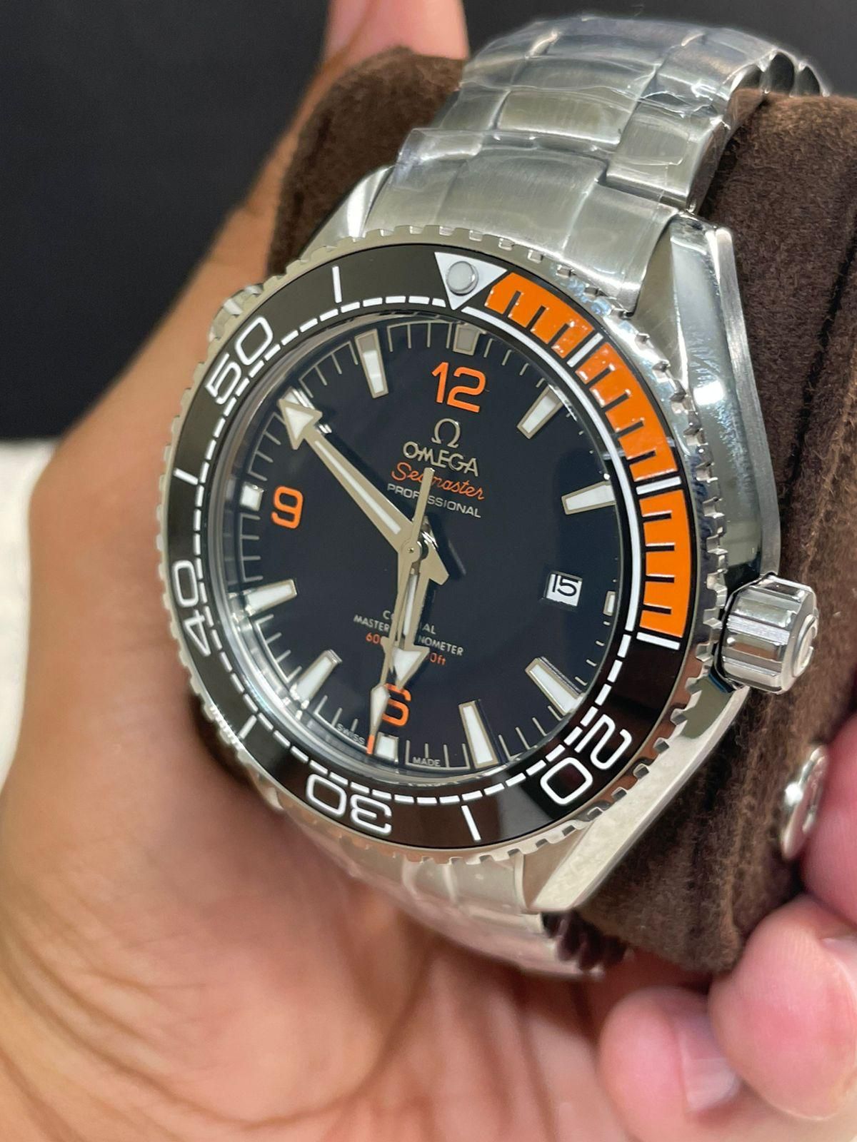 Omega _19