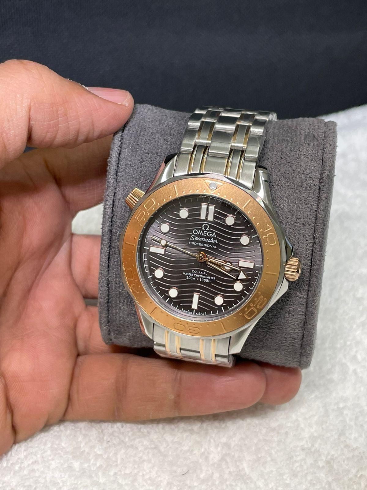 Omega _25