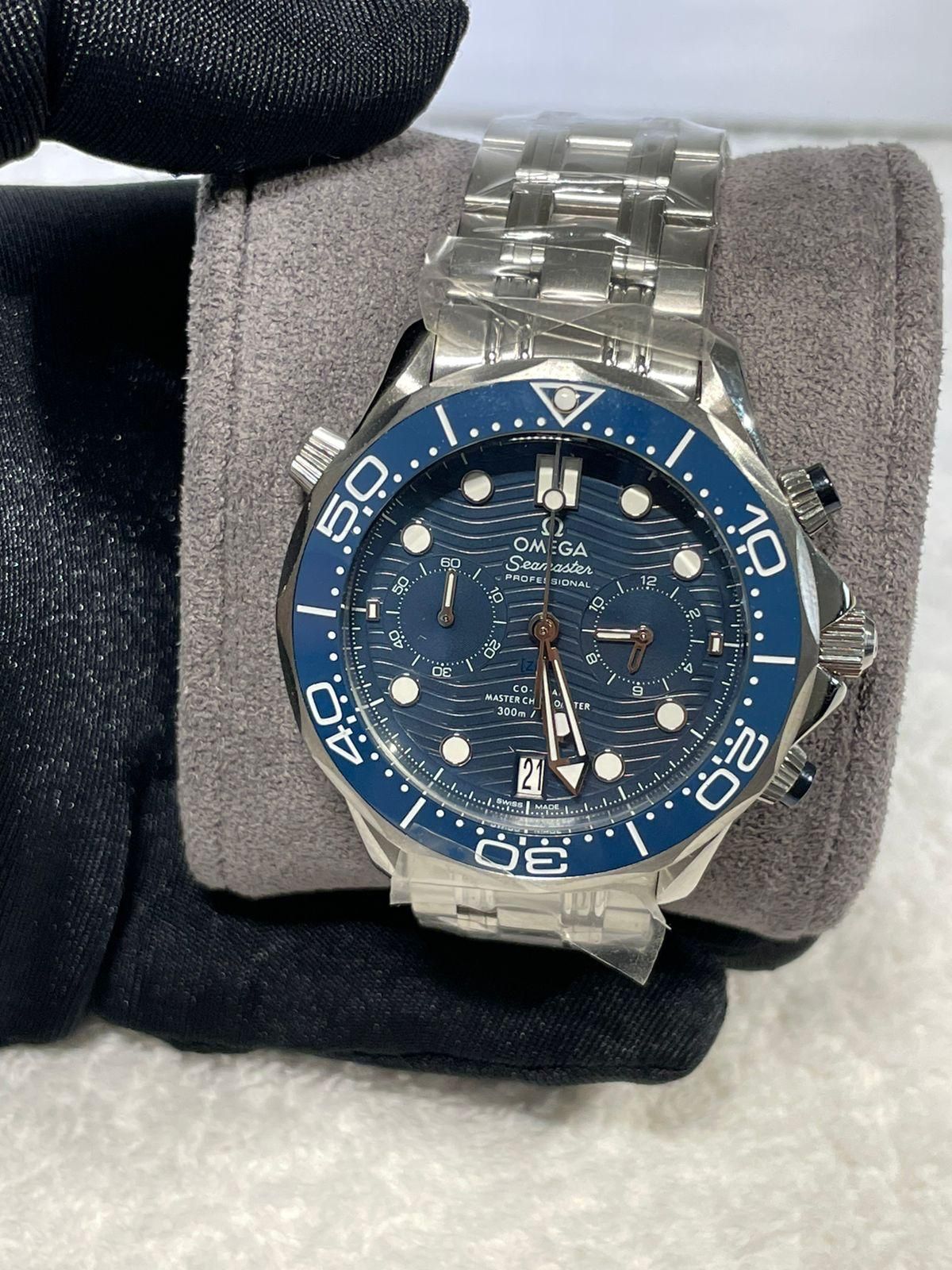 Omega _7