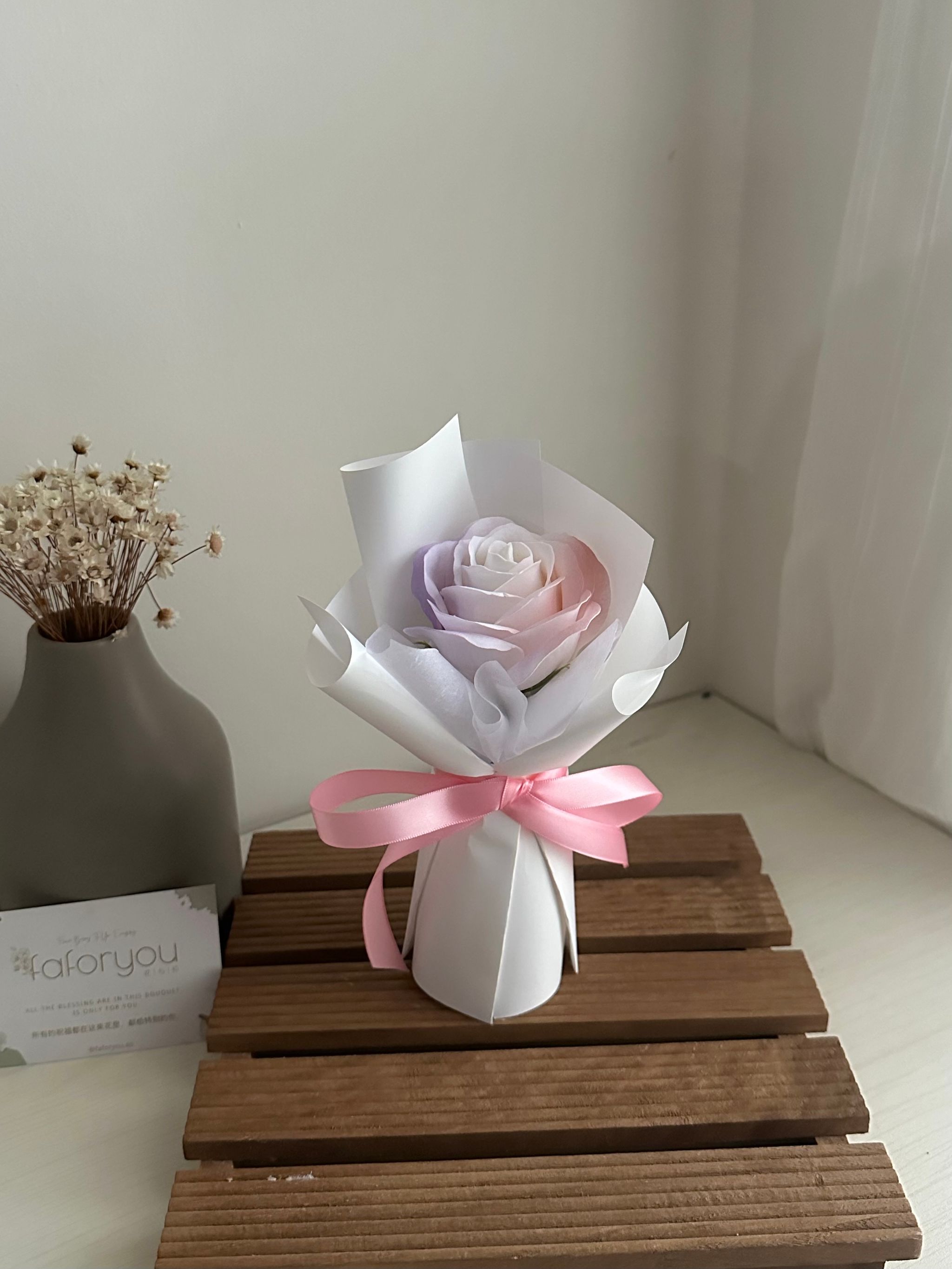 1 Stalk Soap Rose Bouquet (1SRN001)_0