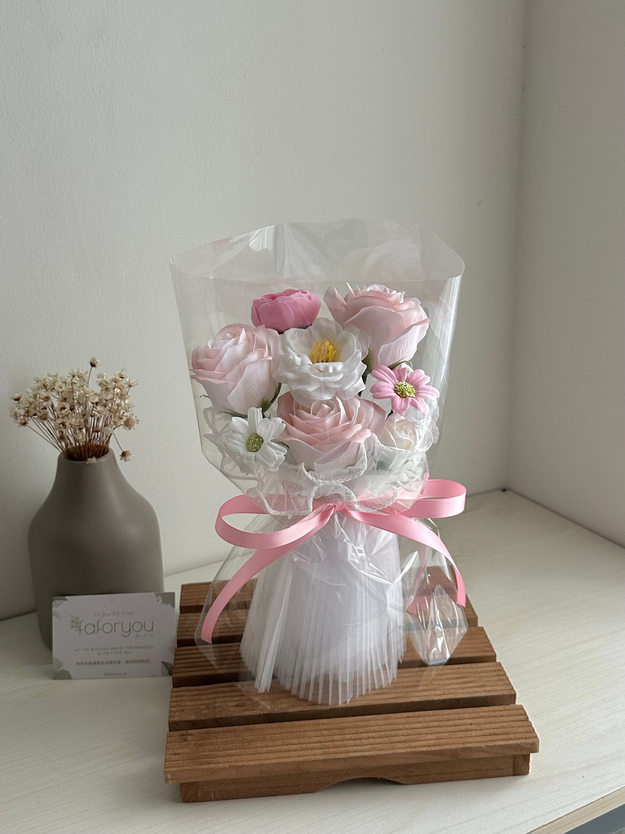 3 Stalk Soap Rose Mixed Bouquet   _0