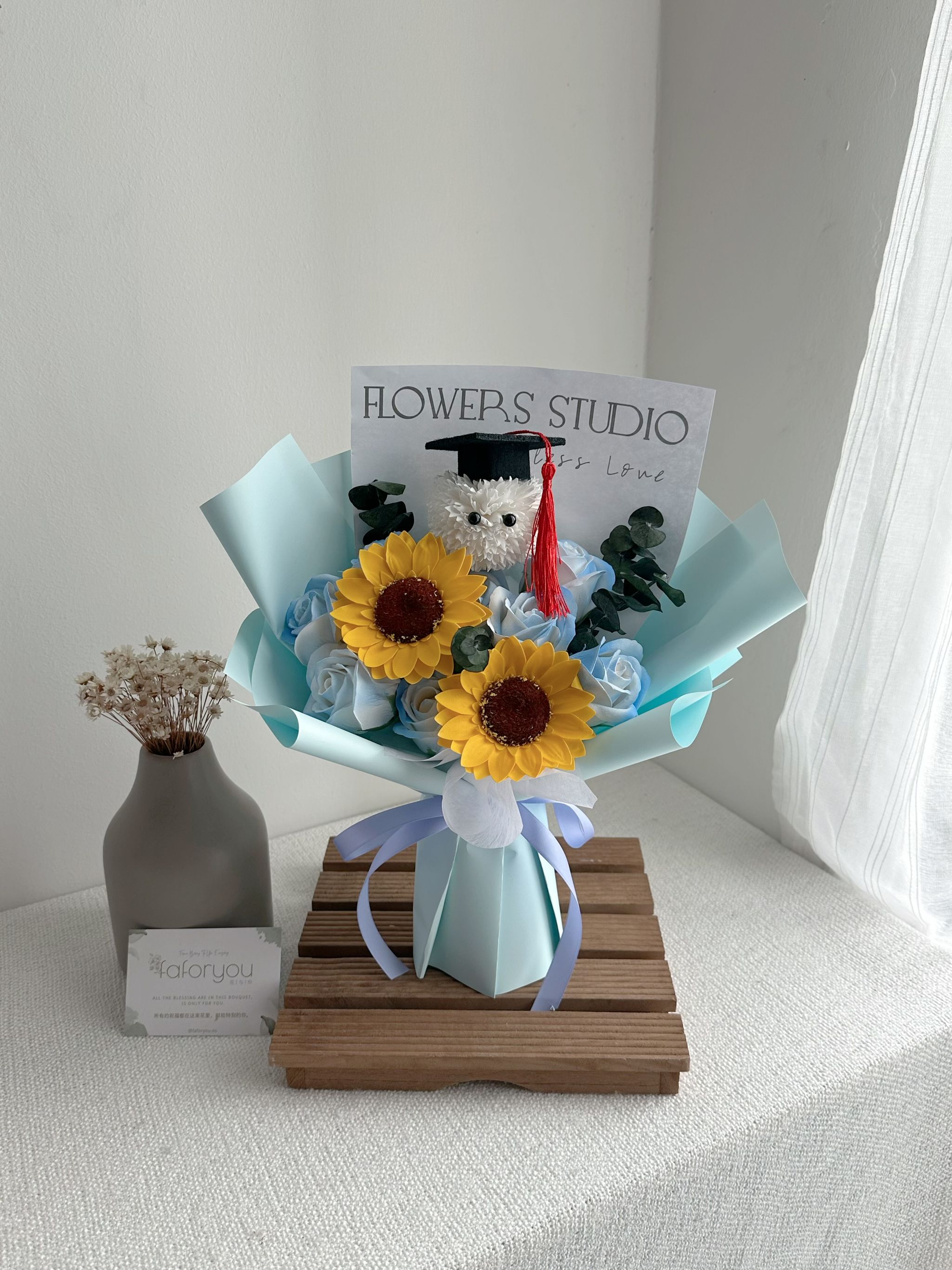 Graduation Ping Pong Soap Flower Bouquet  _0