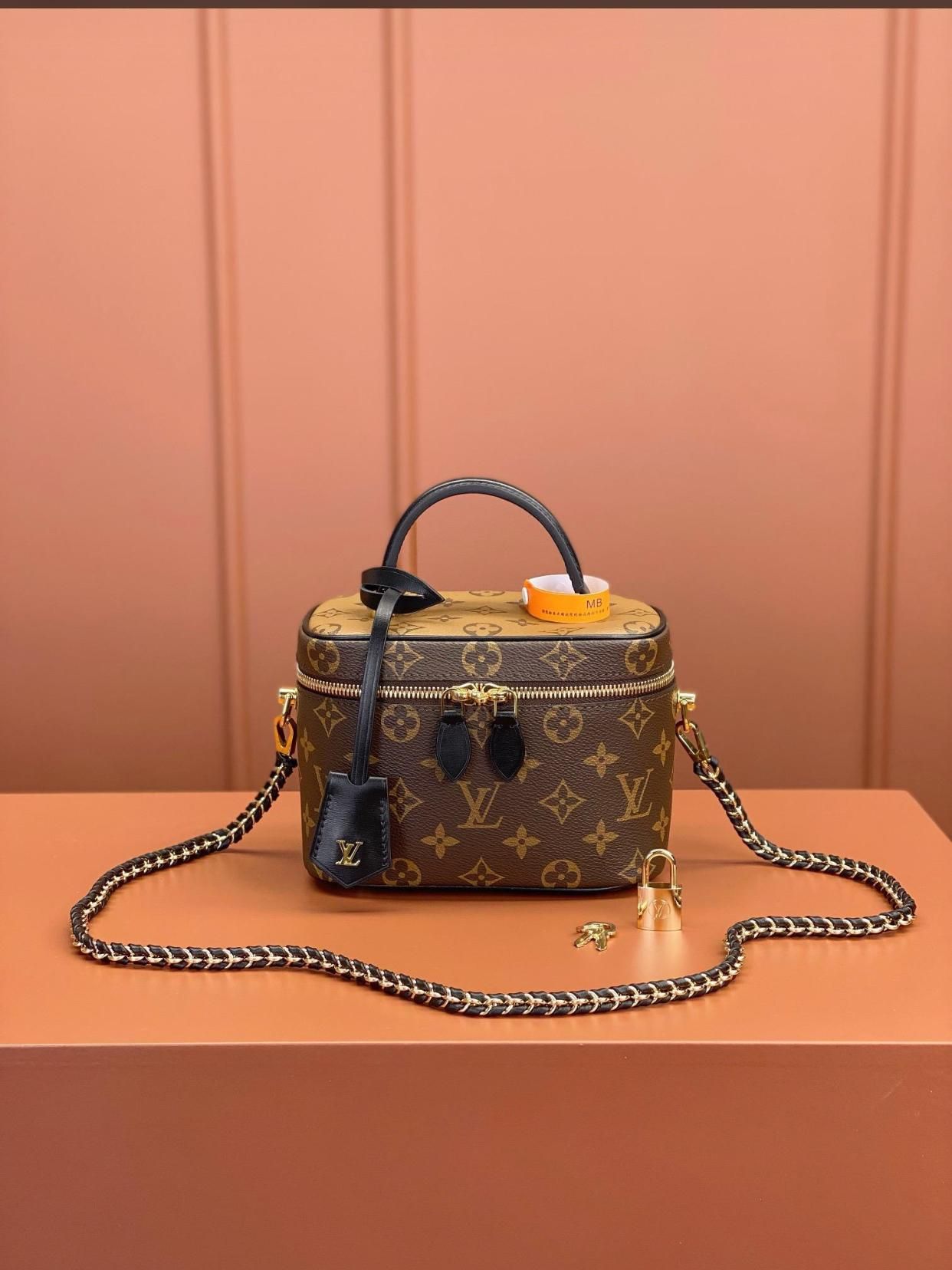 Louis Vuitton_45