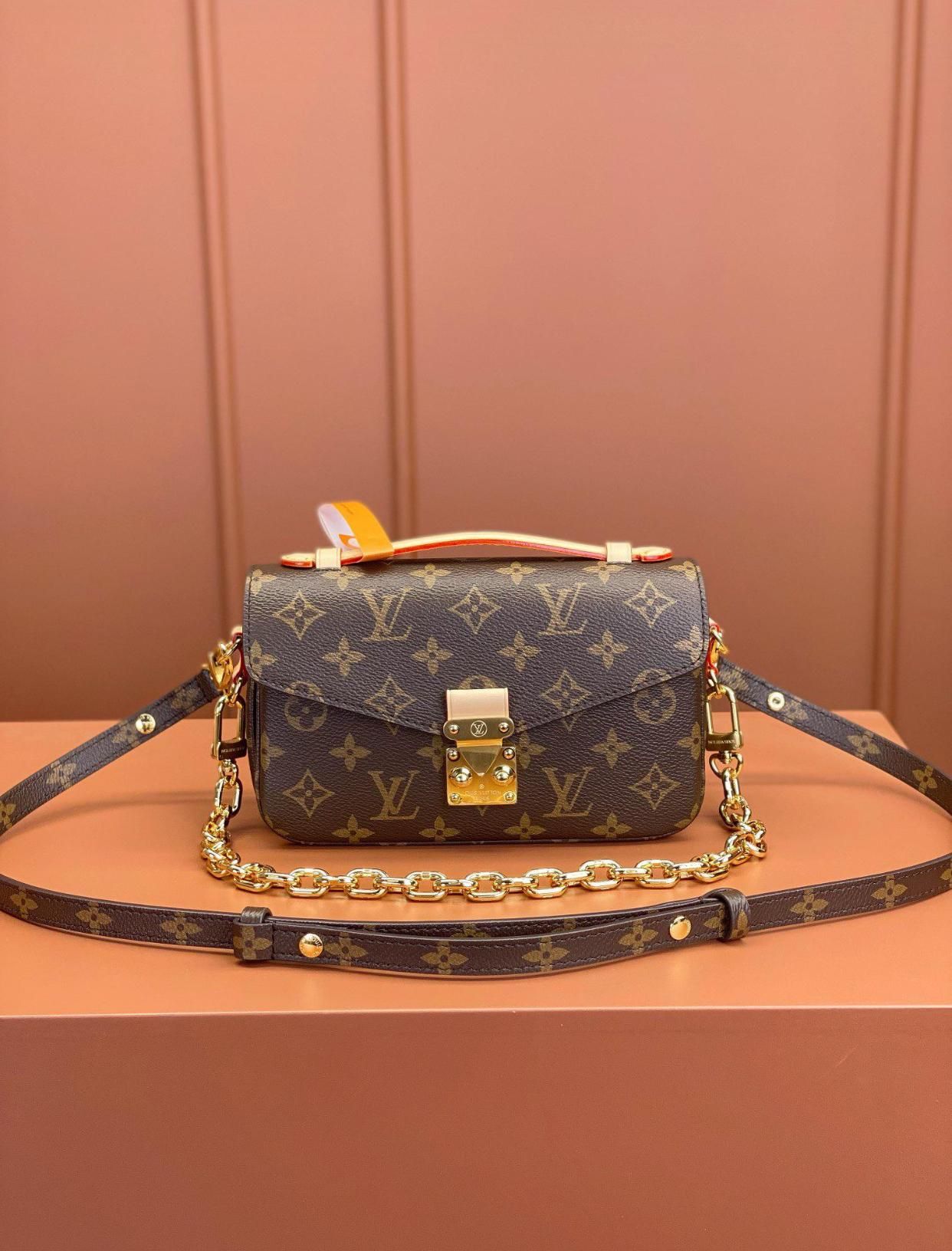 Louis Vuitton_47