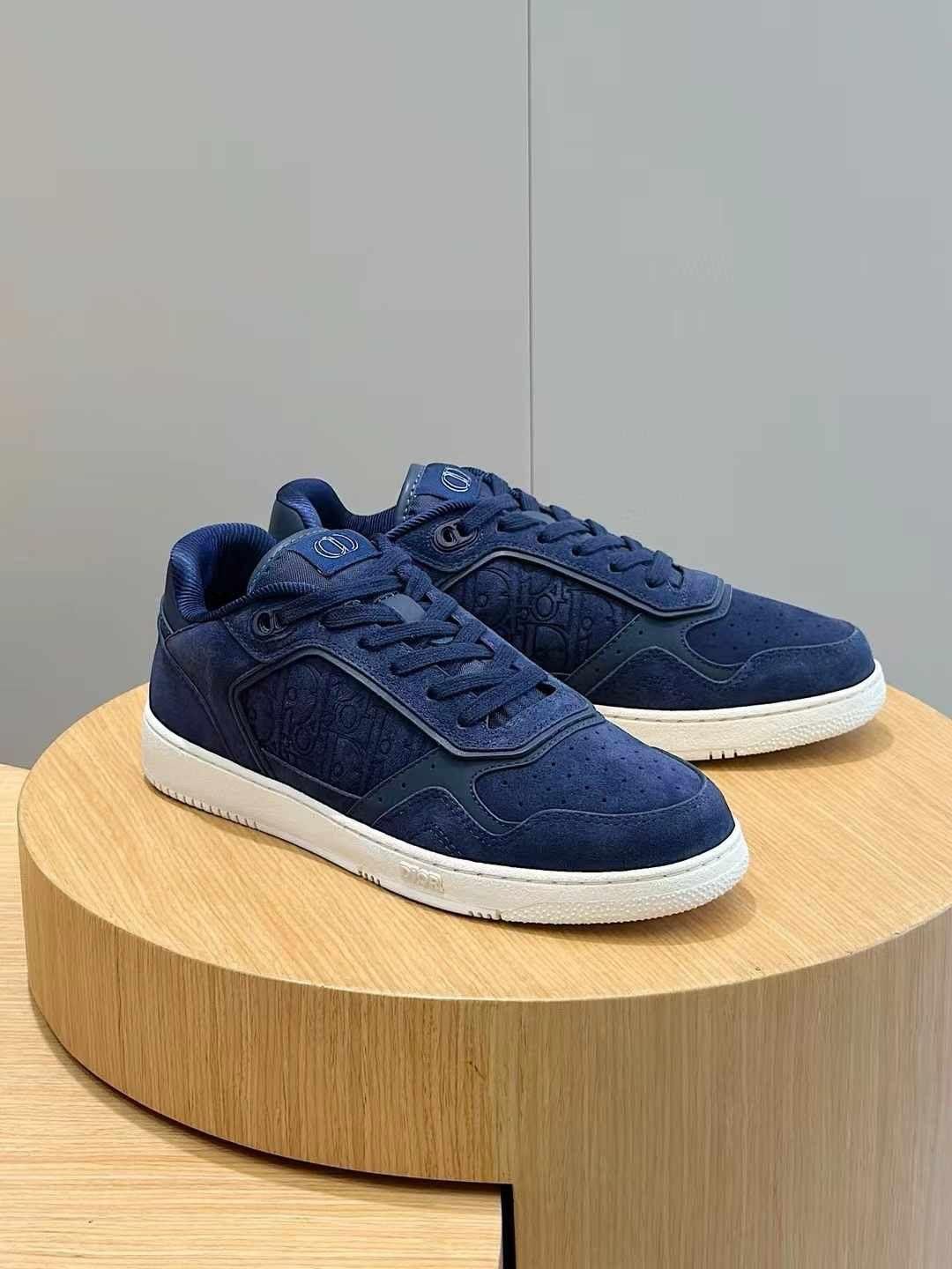 Dior Sneakers _36