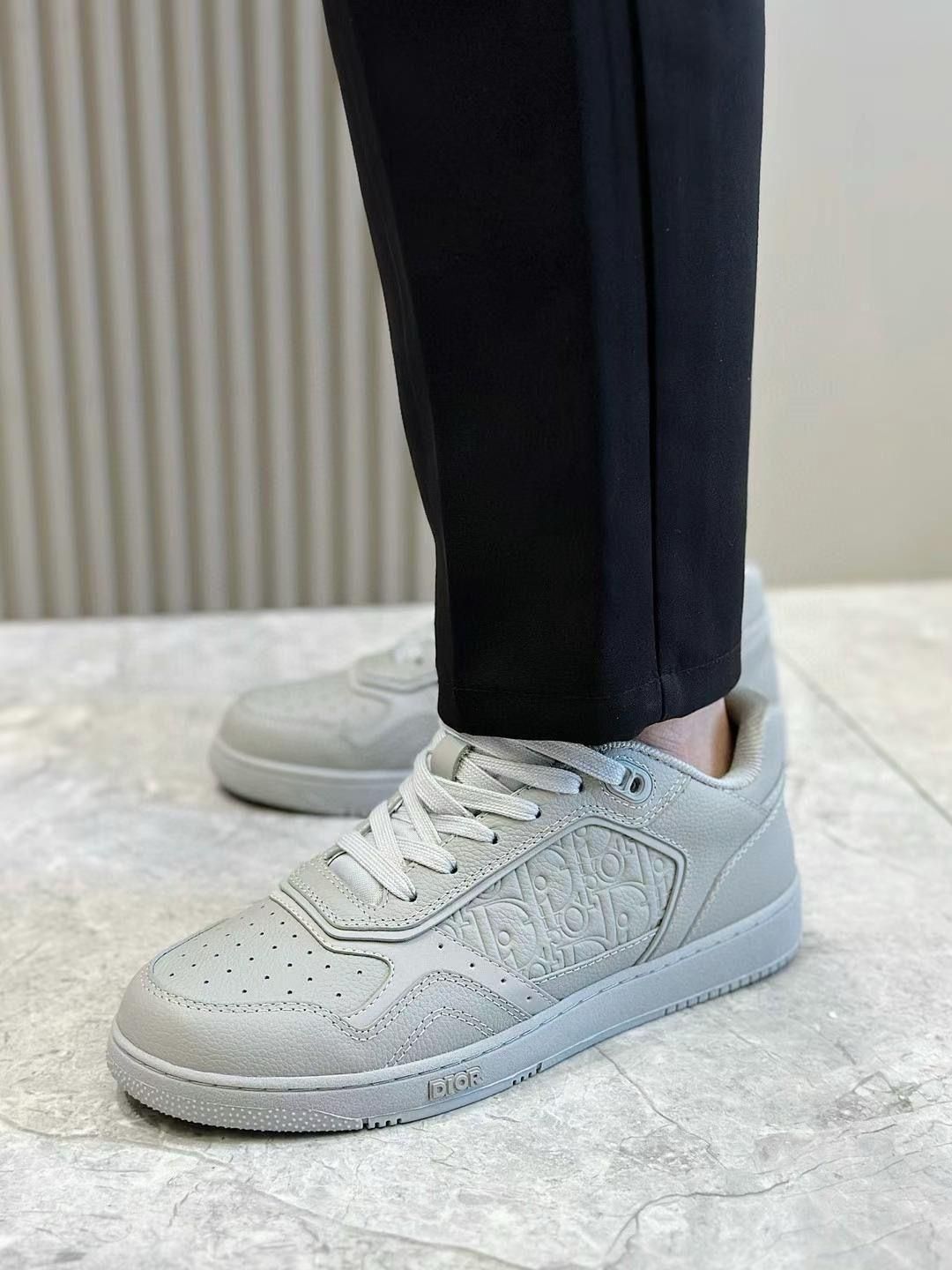 Dior Sneakers _39