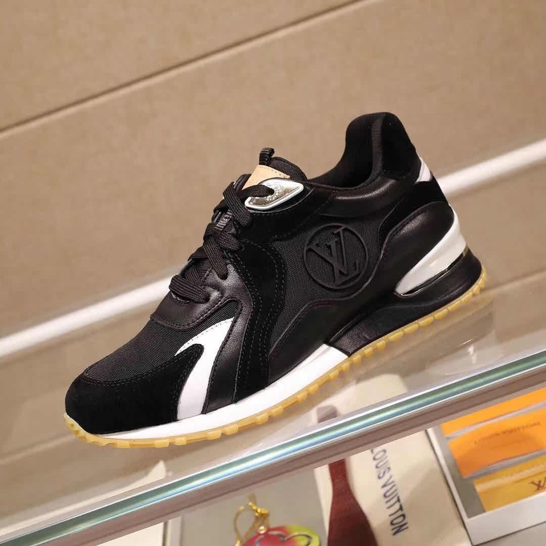 Louis Vuitton _39