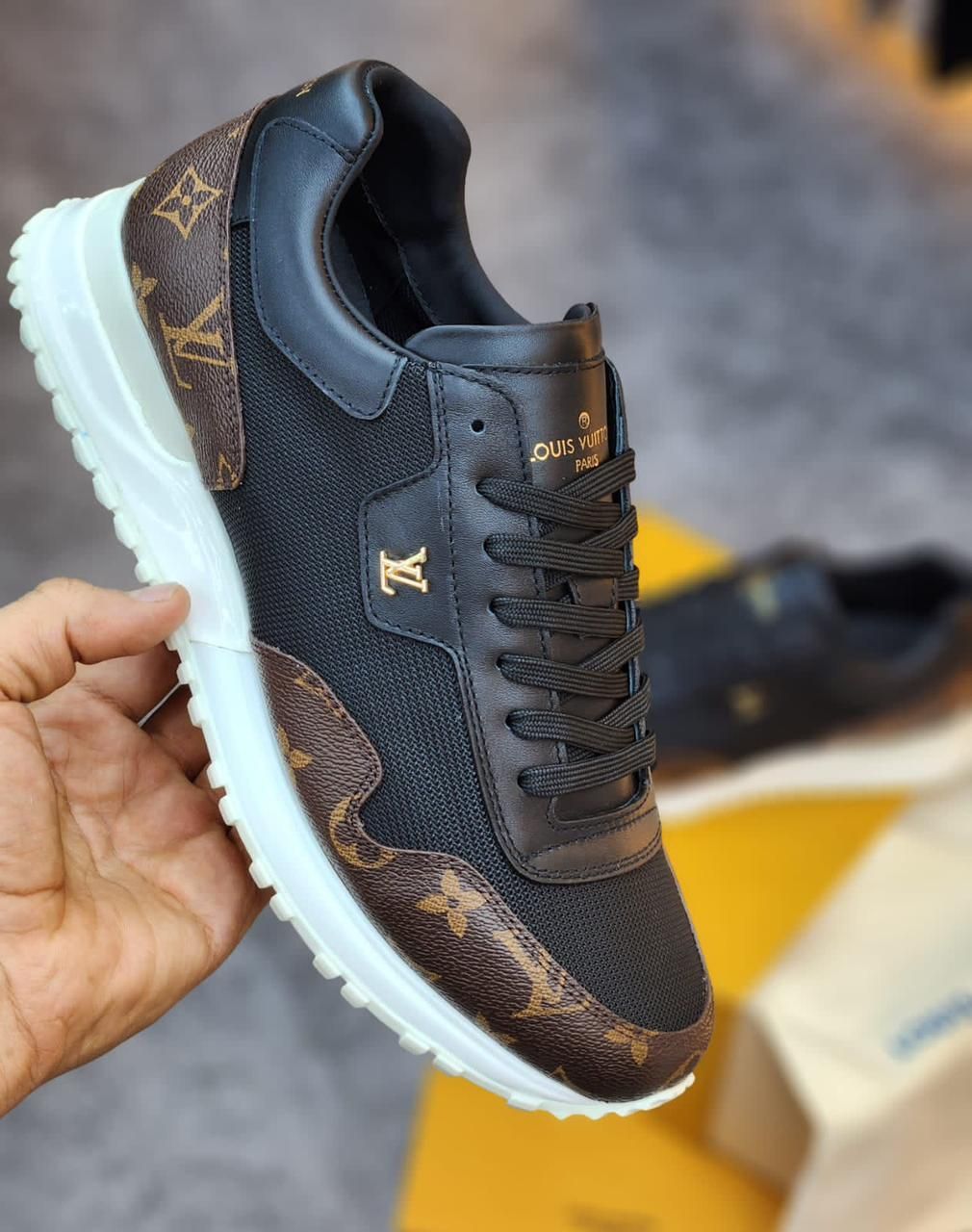Louis Vuitton _38