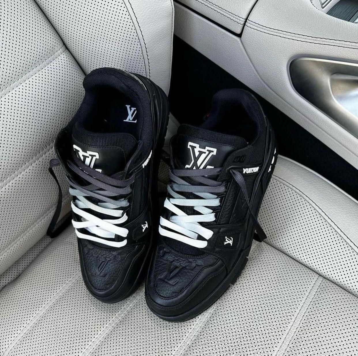 Louis Vuitton _24