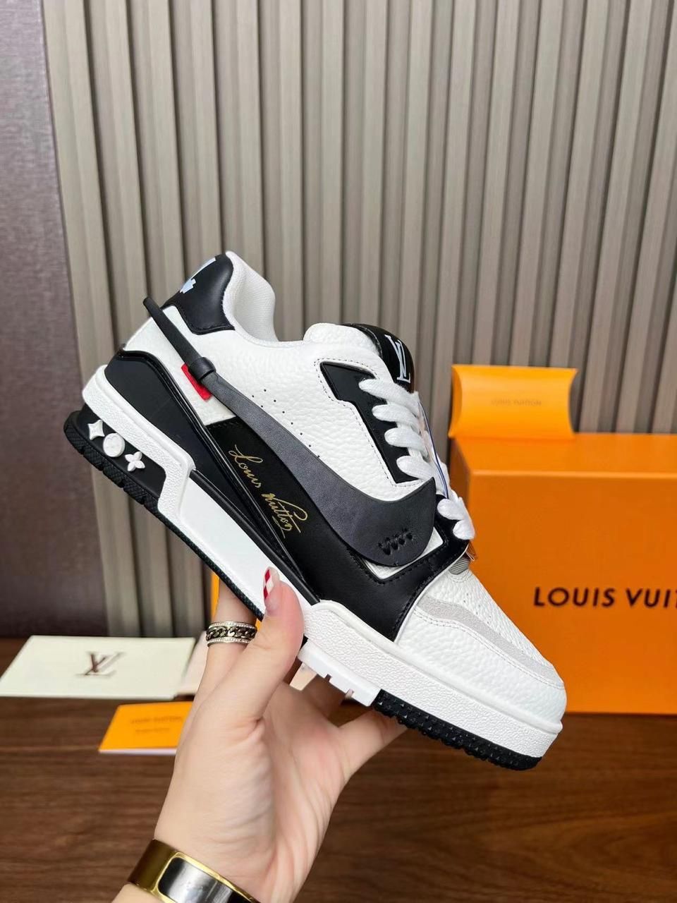Louis Vuitton _20