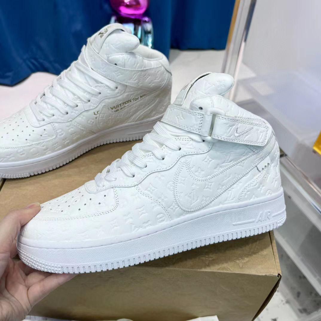 Louis Vuitton _36