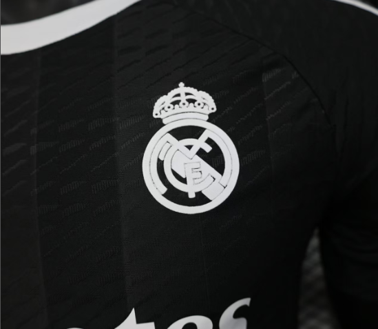 Camiseta edición especial Real Madrid 25/26_3