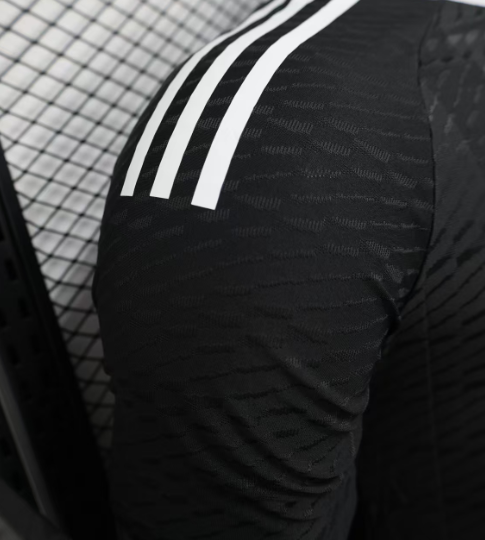 Camiseta edición especial Real Madrid 25/26_1