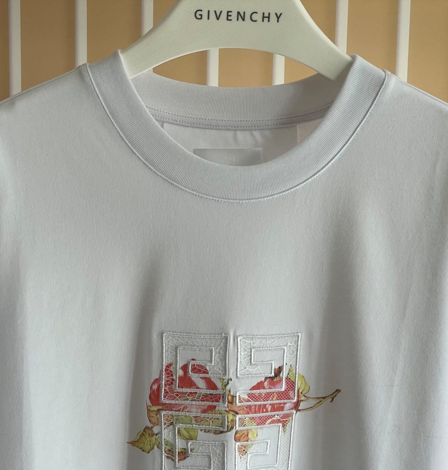 Givenchy  _15