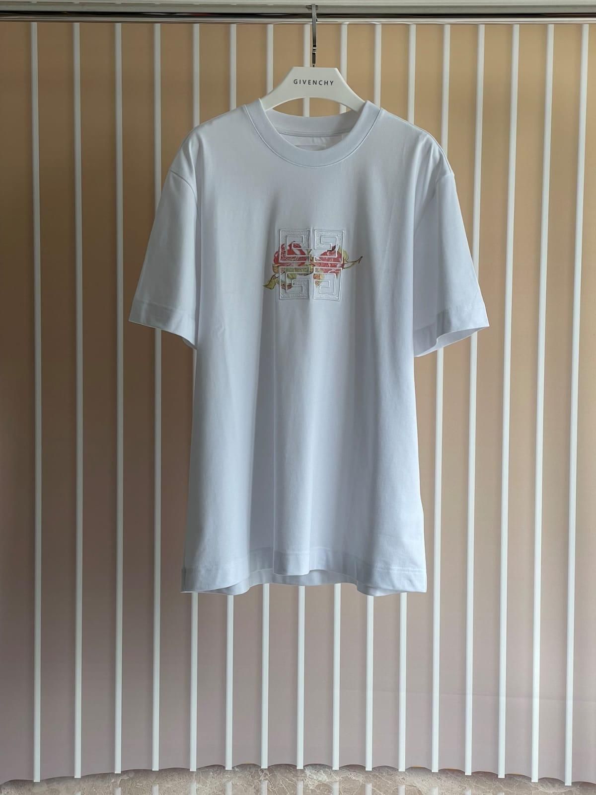Givenchy  _14