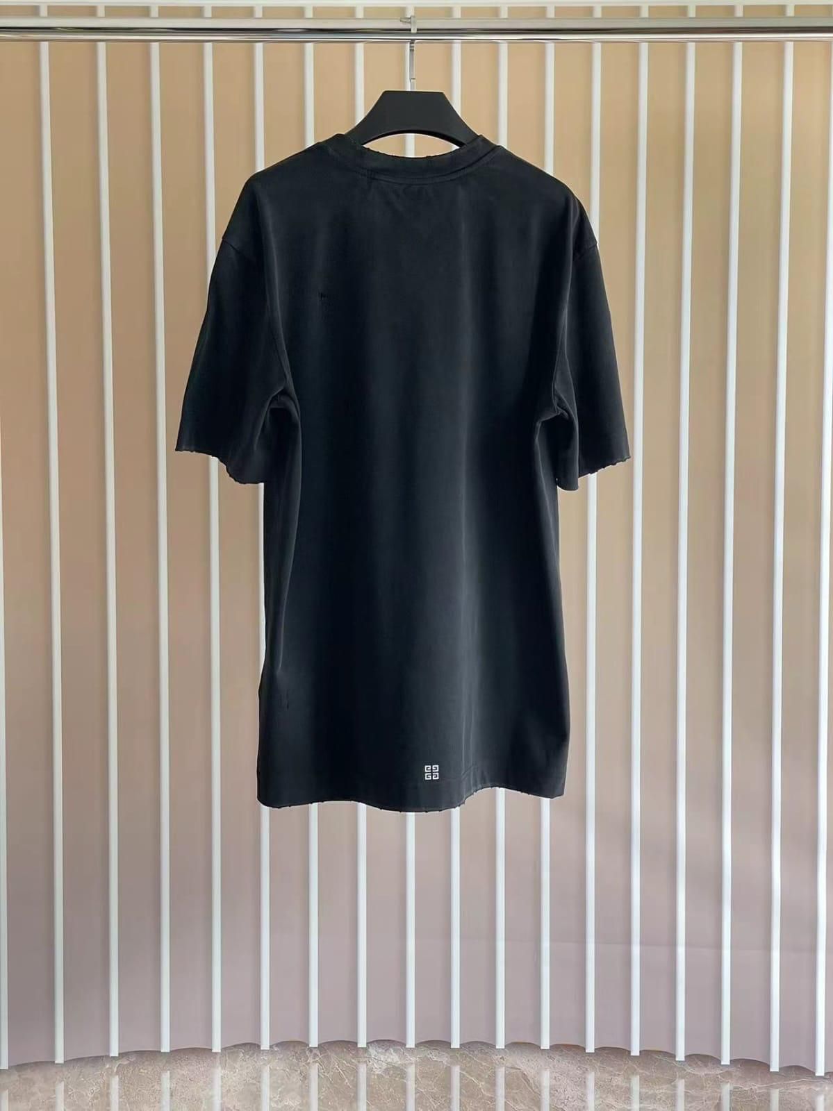 Givenchy  _11