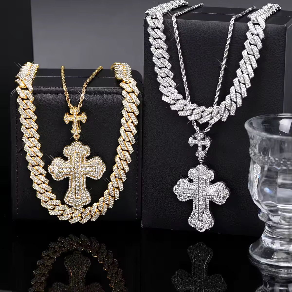Iced Punk Rhinestone Cross Pendant with Cuban Chain Link Charm Hip Hop Jewelry Set for Men and Women Cross Pendant Rope Chain_0