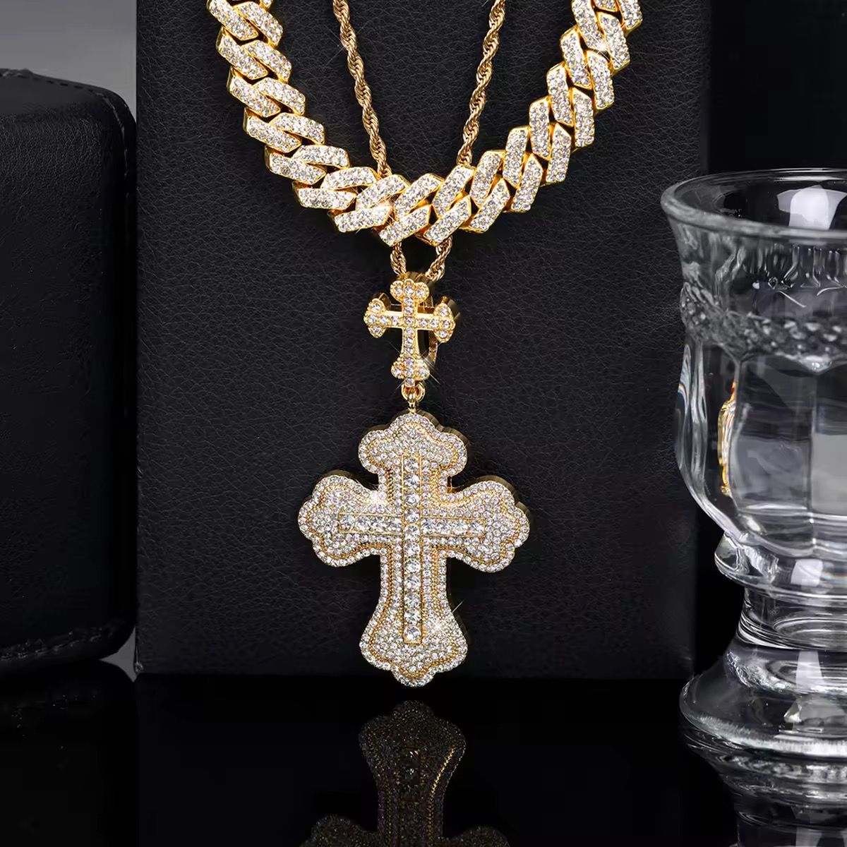 Iced Punk Rhinestone Cross Pendant with Cuban Chain Link Charm Hip Hop Jewelry Set for Men and Women Cross Pendant Rope Chain_1