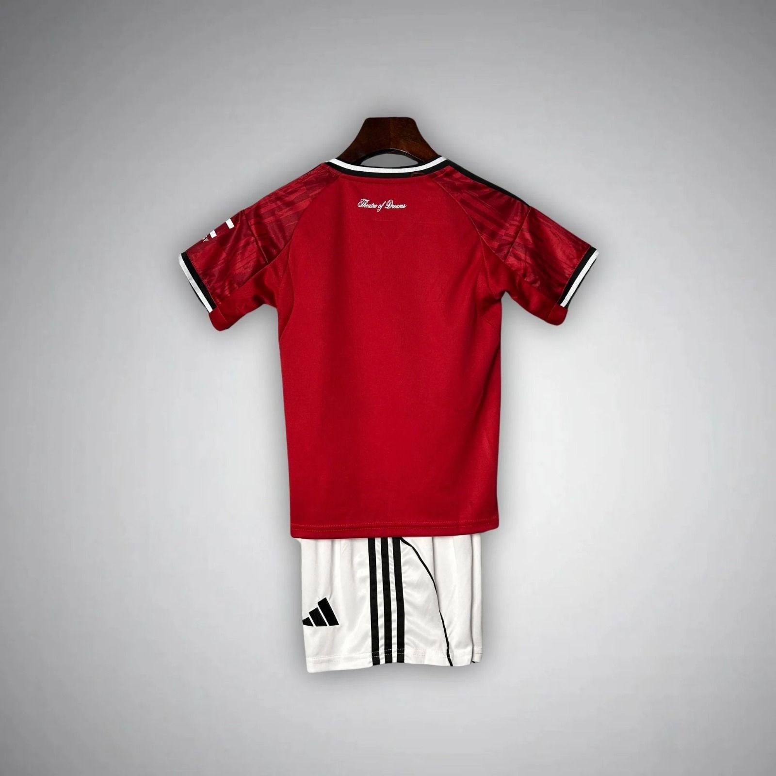 Manchester United 2025/26 Home Kids Kit_1