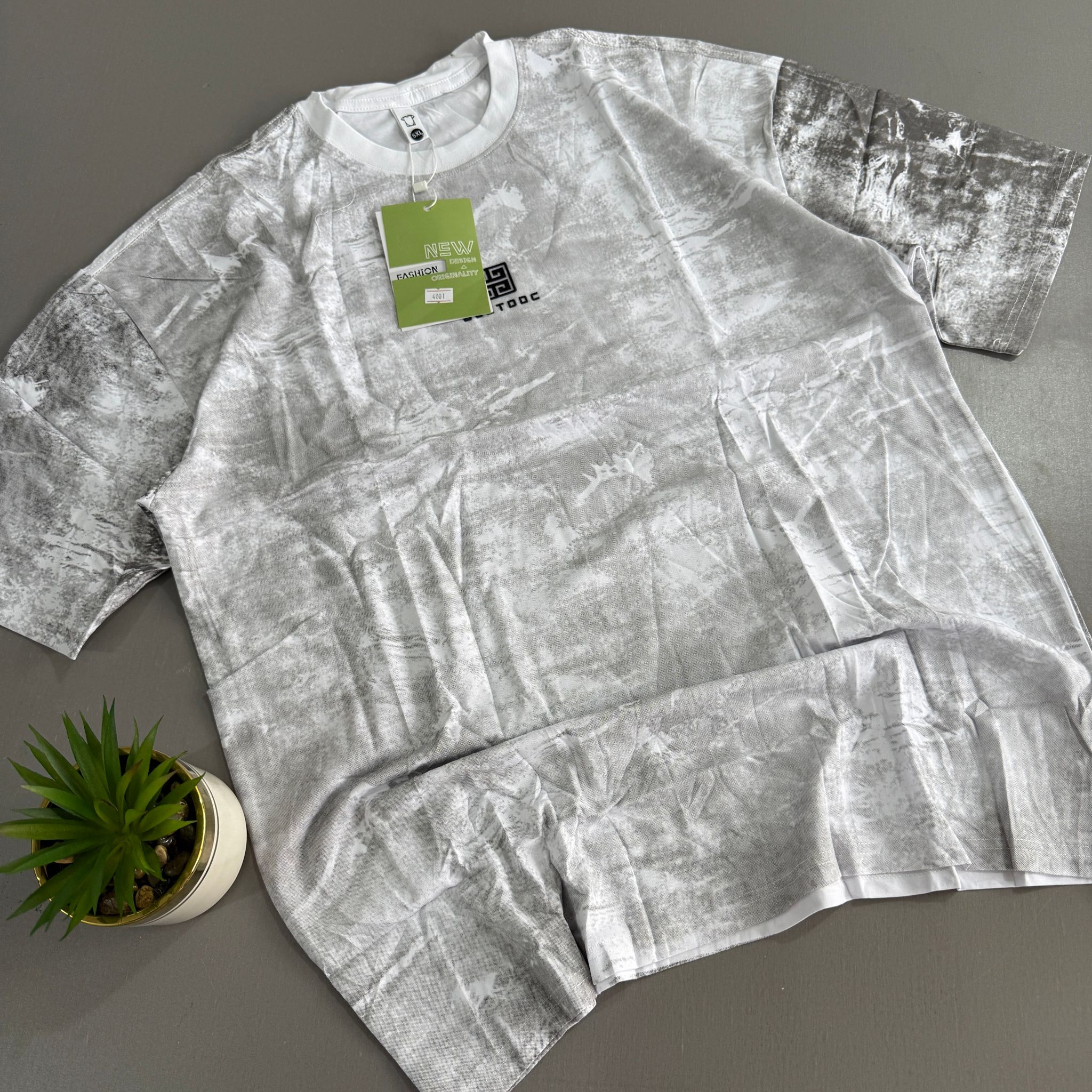 Mixed Apparel    _0