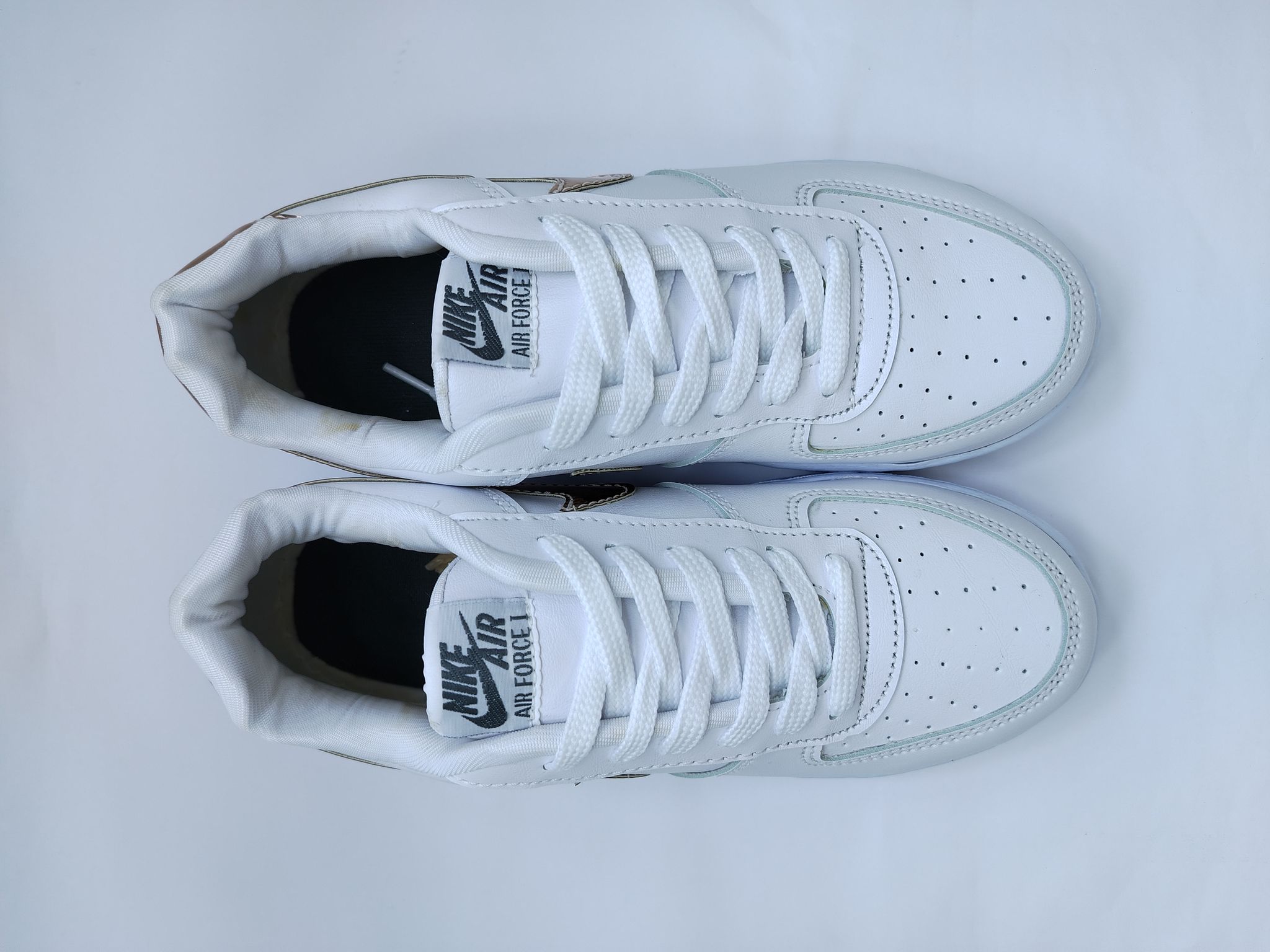 AF BLANCO CON DORADO_1