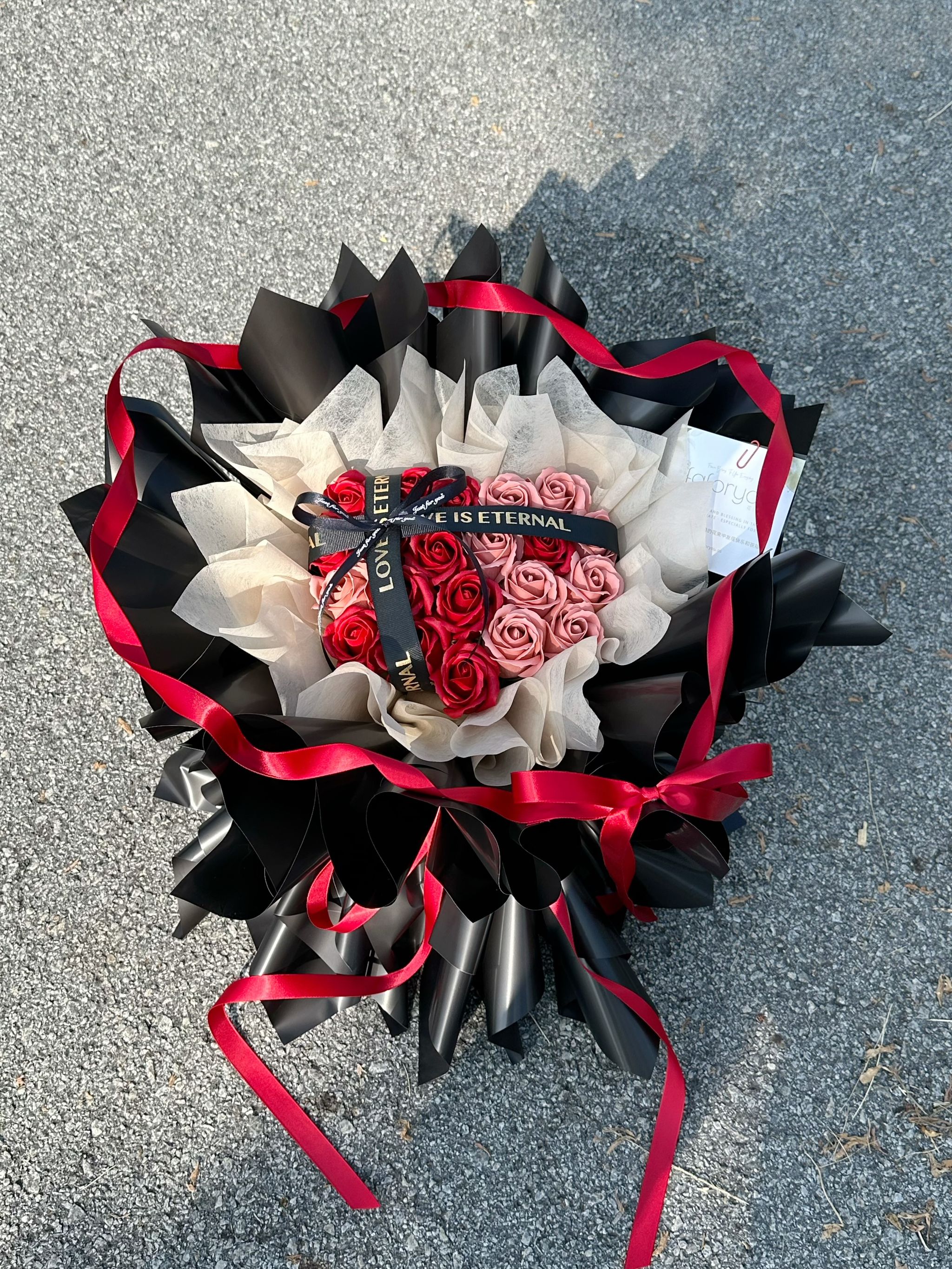 21 Stalk Soap Rose Heart Shape Bouquet_1