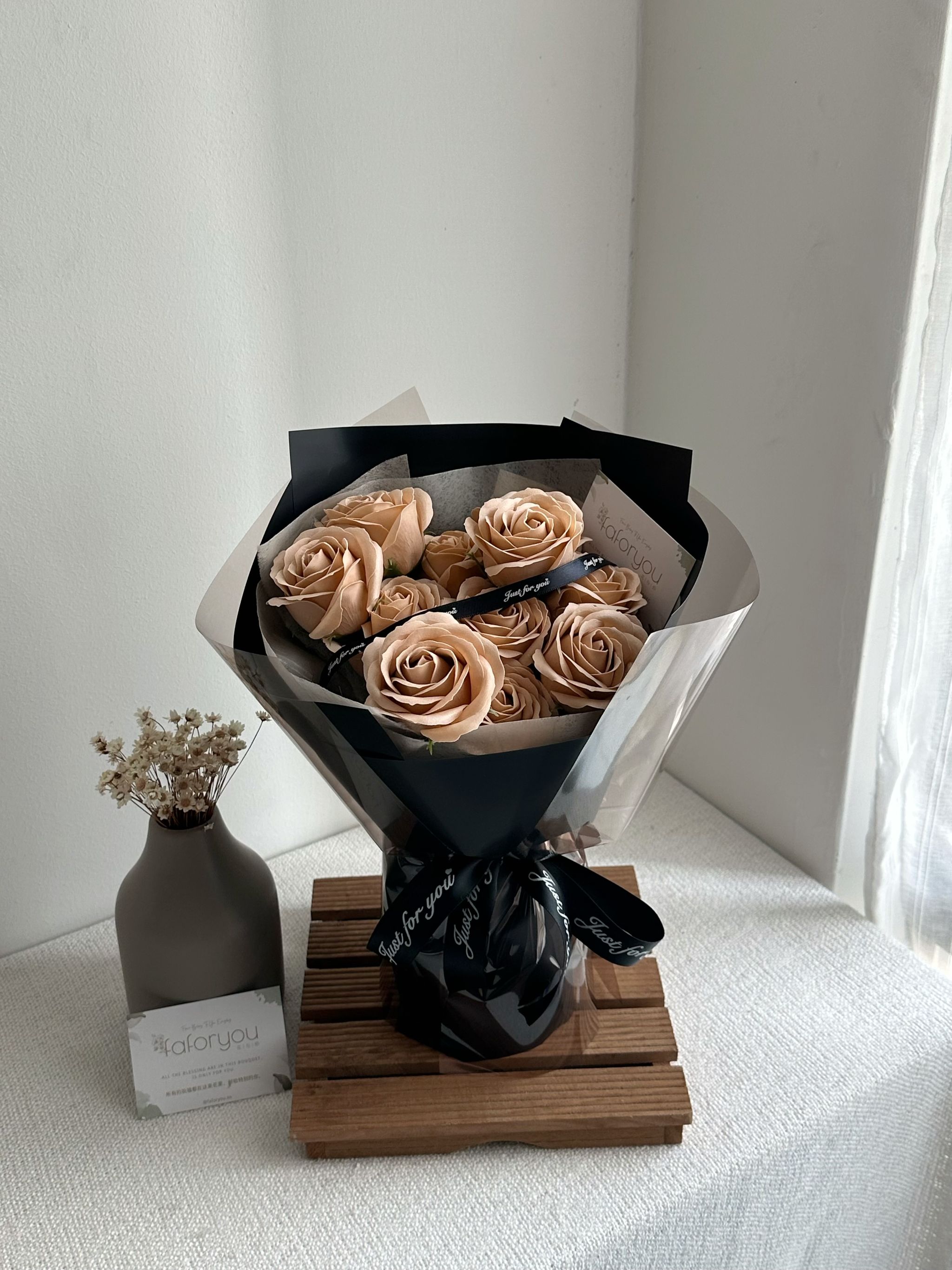 11 Stalk Soap Rose Bouquet_1