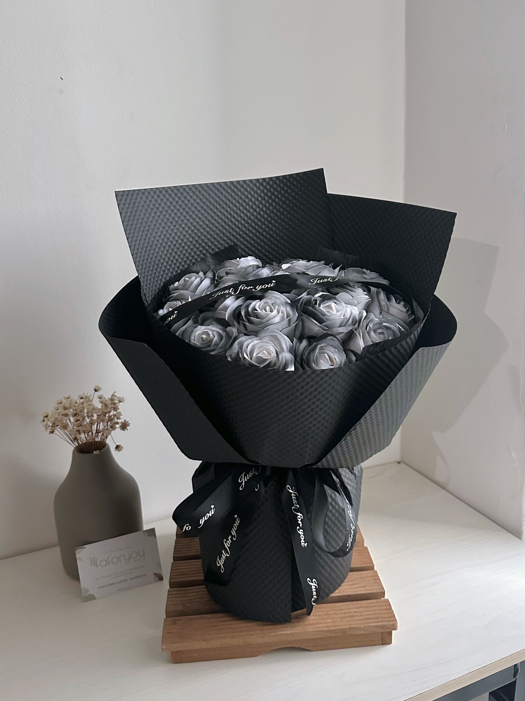 19 Stalk Soap Rose Bouquet (Dimensional Embossing Paper)_2