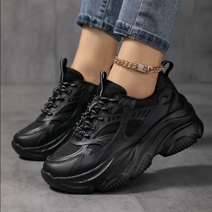 Lace - up Chunky Sneaker_0