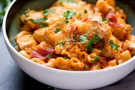Macaroni and Cheese with Chicken and Bacon_0