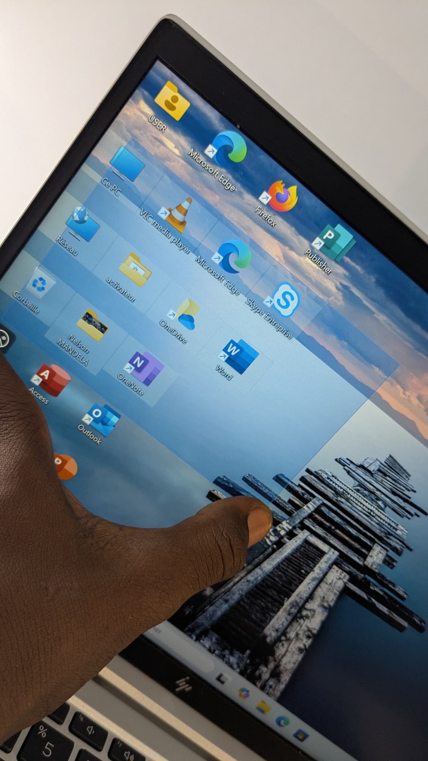 HP ÉliteBook 830 G7_2