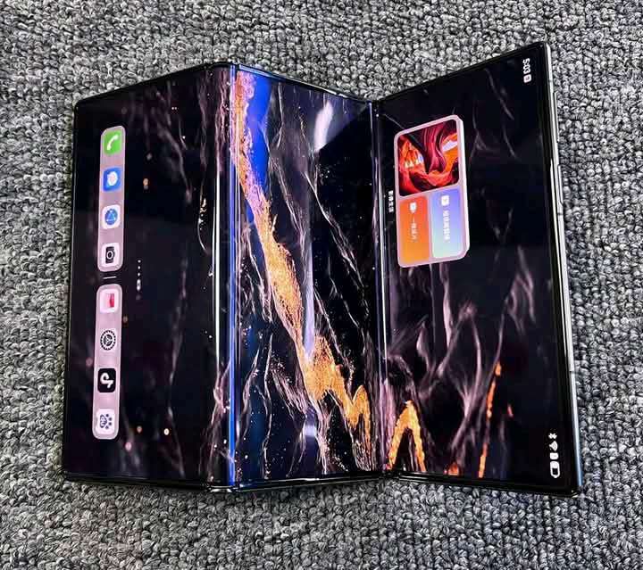 BRAND NEW HUAWEI MATE XT/ ULTIMATE DESIGN Tri fold 5G_1