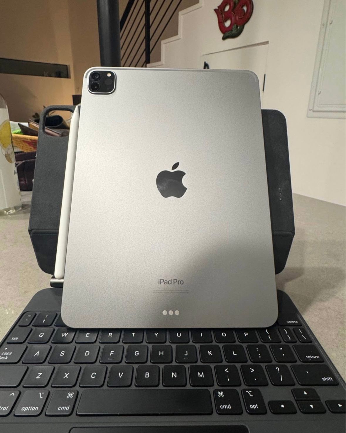  Pack iPad Pro 11” (4e génération) + Magic Keyboard + Apple Pencil 2_3