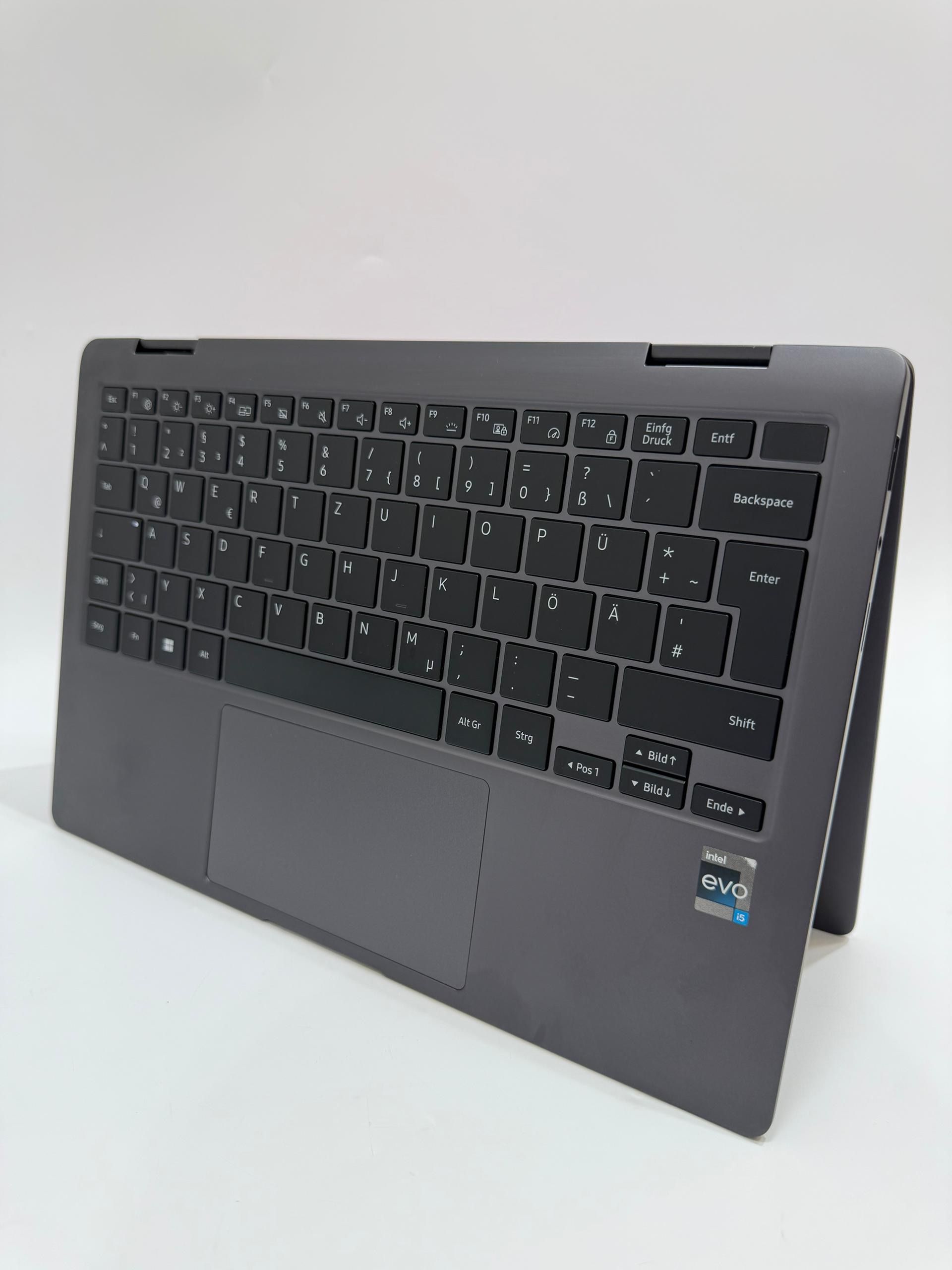 Galaxy Book2 Pro  OLED _5