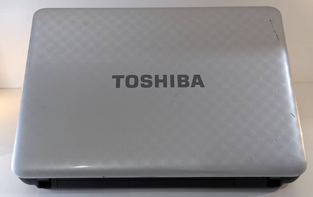 Toshiba Satellite L745_0