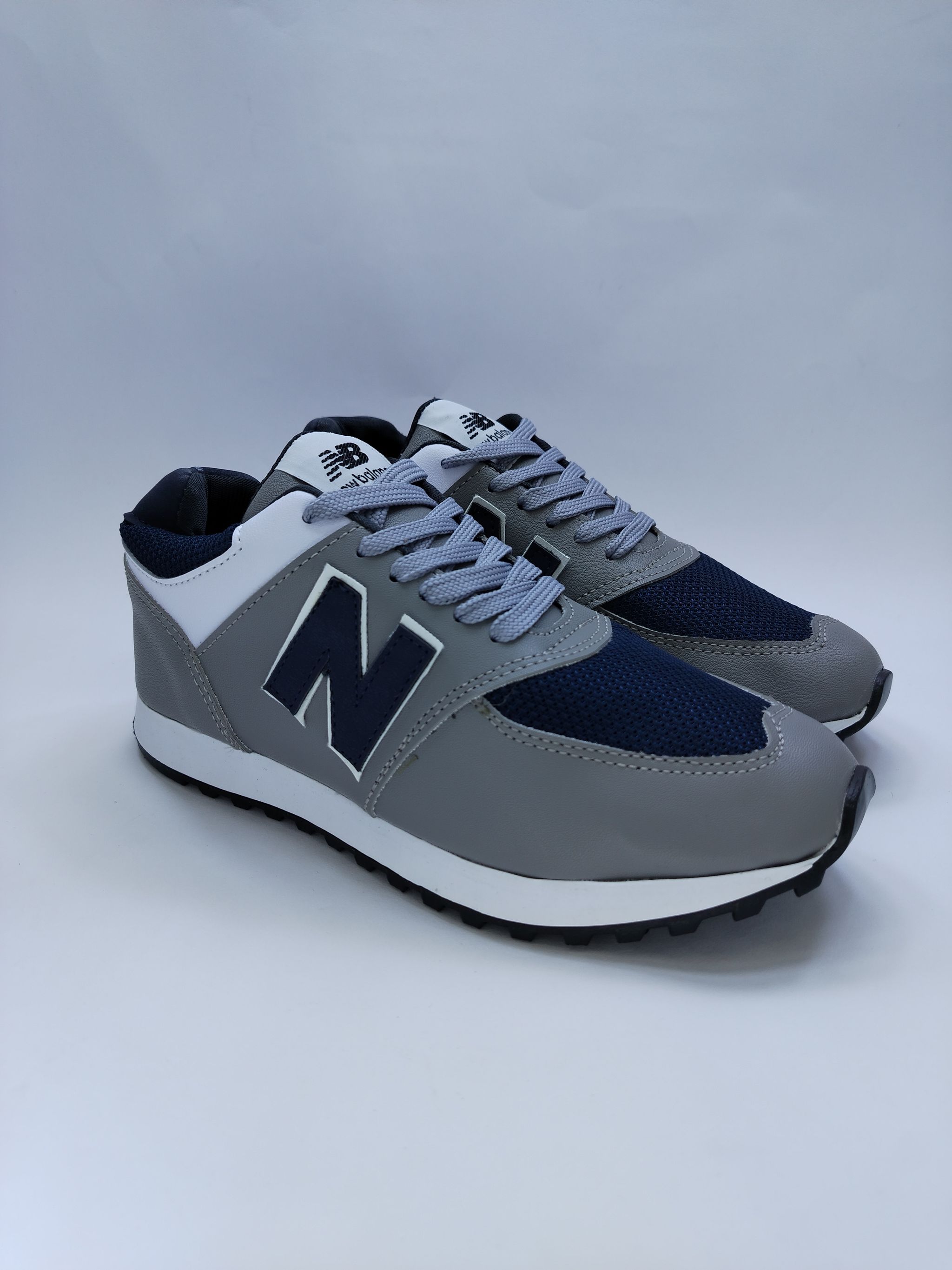 NEW BALANCE GRIS CON AZUL_3