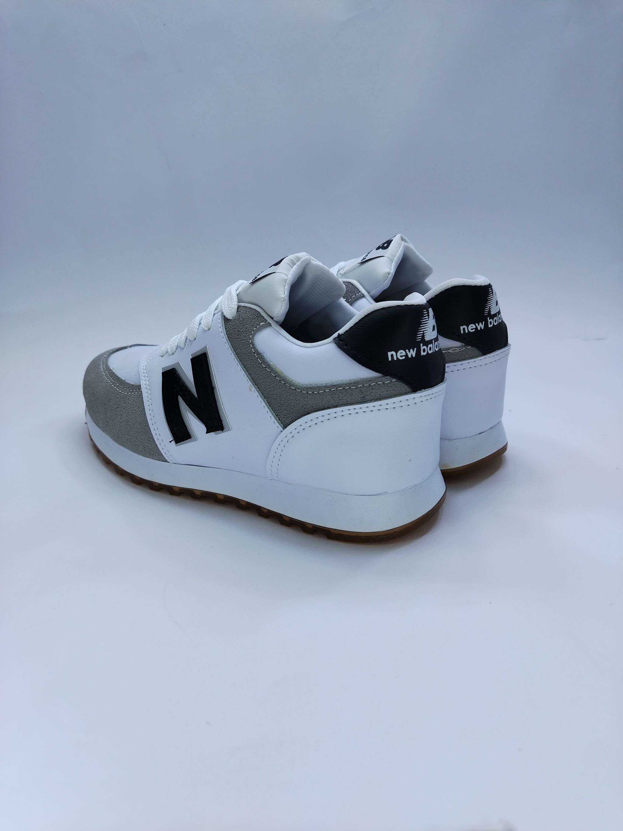 NEW GRIS CON BLANCO_6