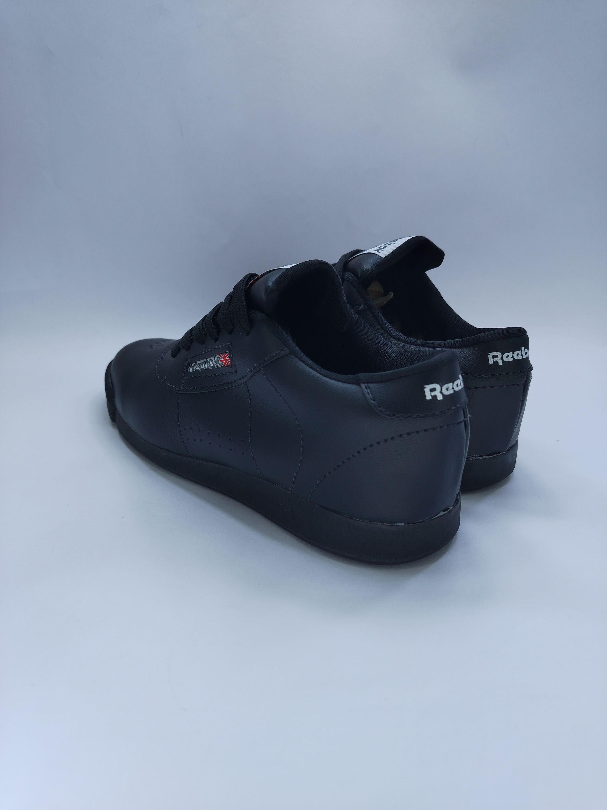 REEBOK CLASICO NEGRO_5