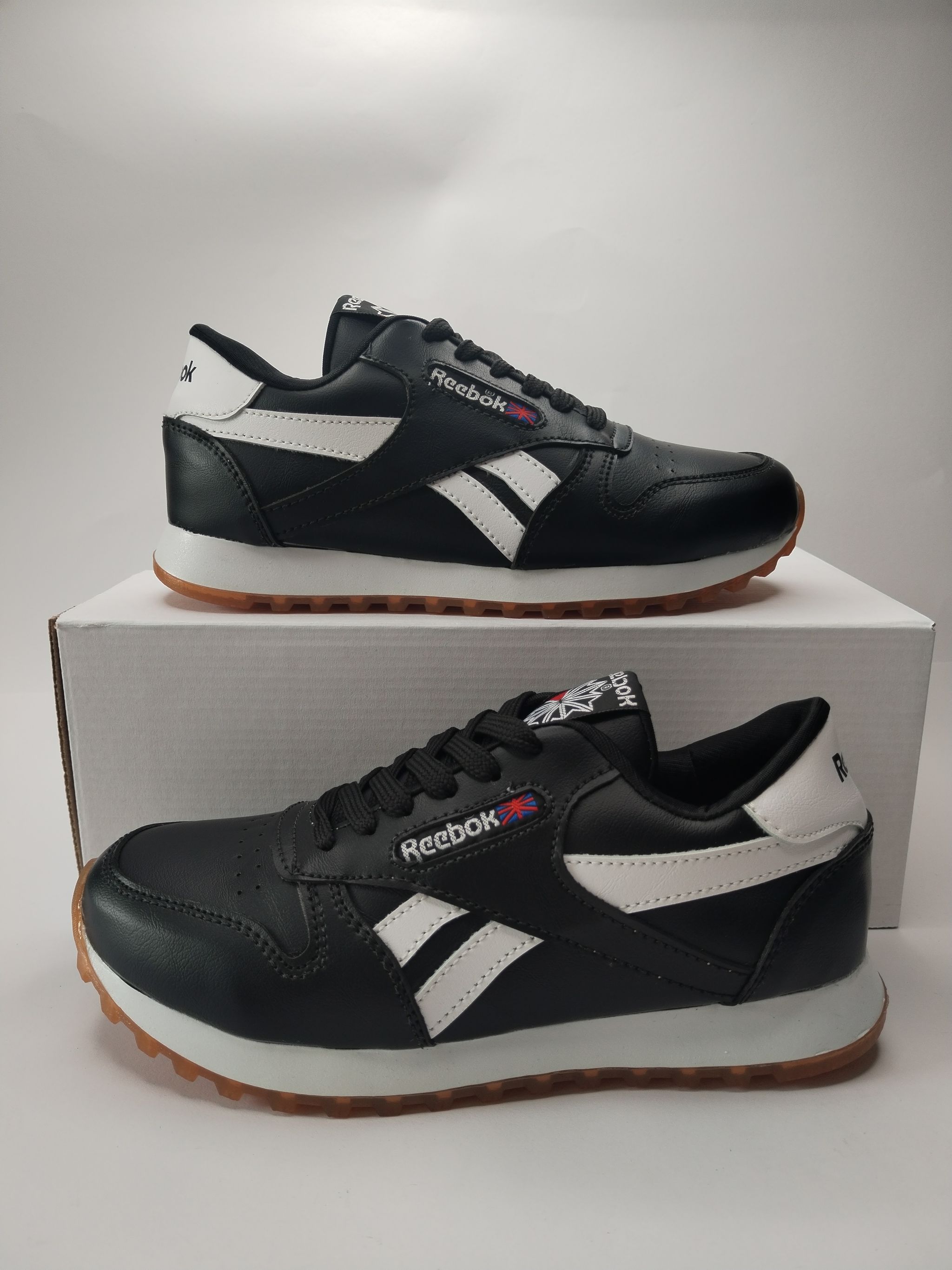 REEBOK LETHER NEGRO_1