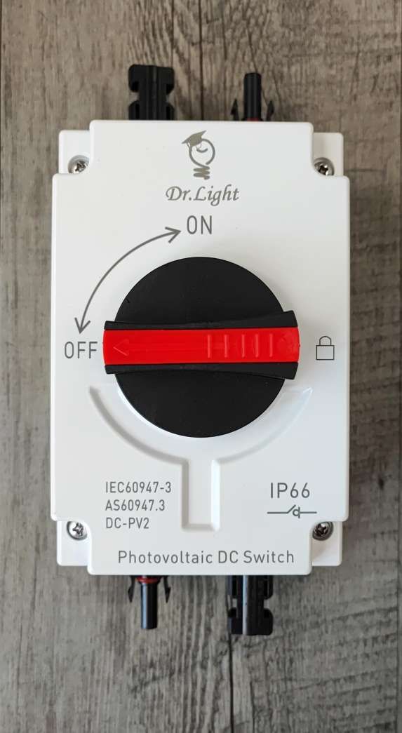 DR Light LONQ-40 40Amp Solar Photovoltaic DC Isolator Switch Light (10006626)_1