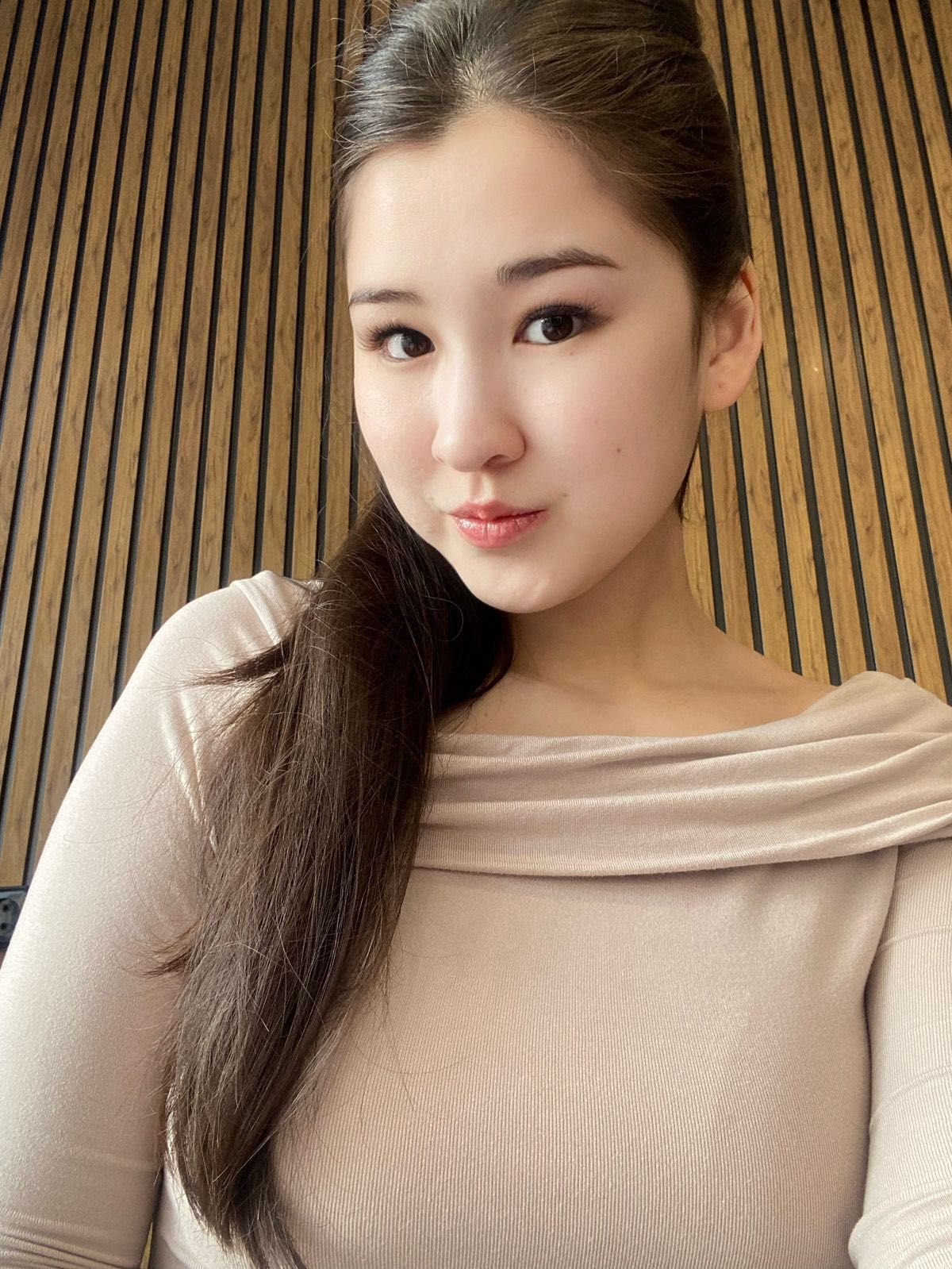 Kazakhstan Surrogacy & Egg Donor | Ekibastuz | 1999, Blood Type B+, 167cm, 65kg | ID #120073_0
