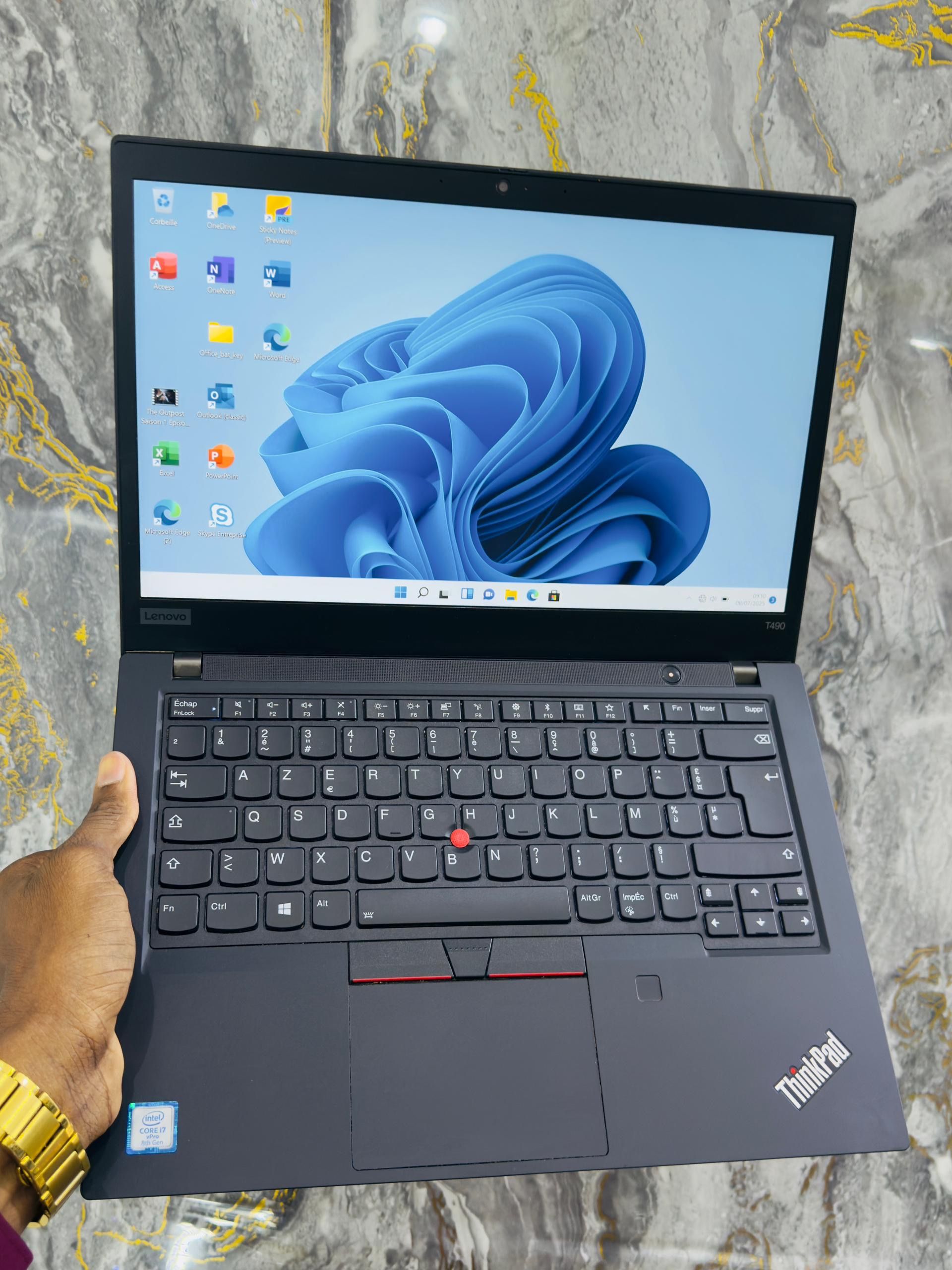 Lenovo thinkpad T490 _7