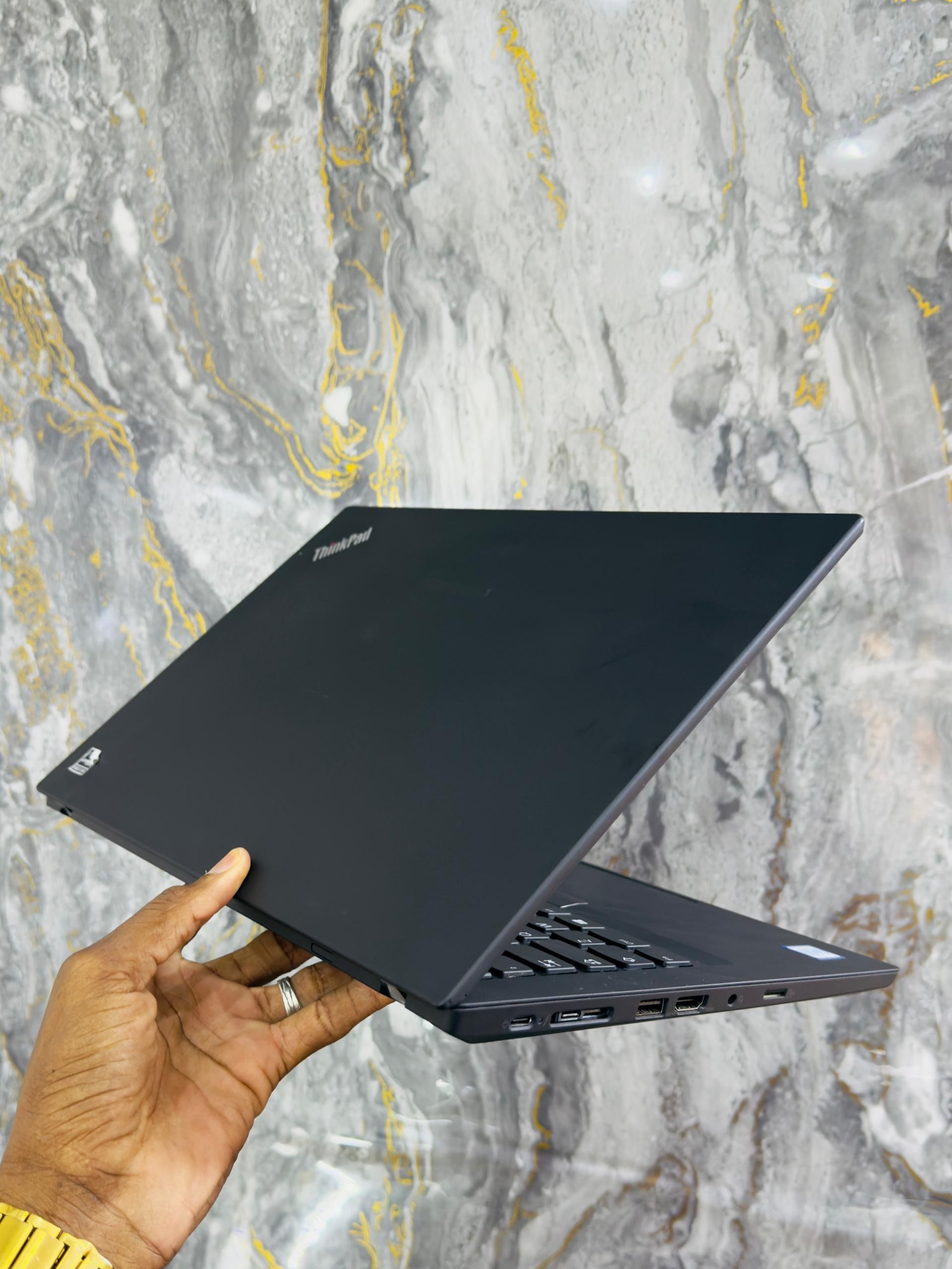 Lenovo thinkpad T490 _6