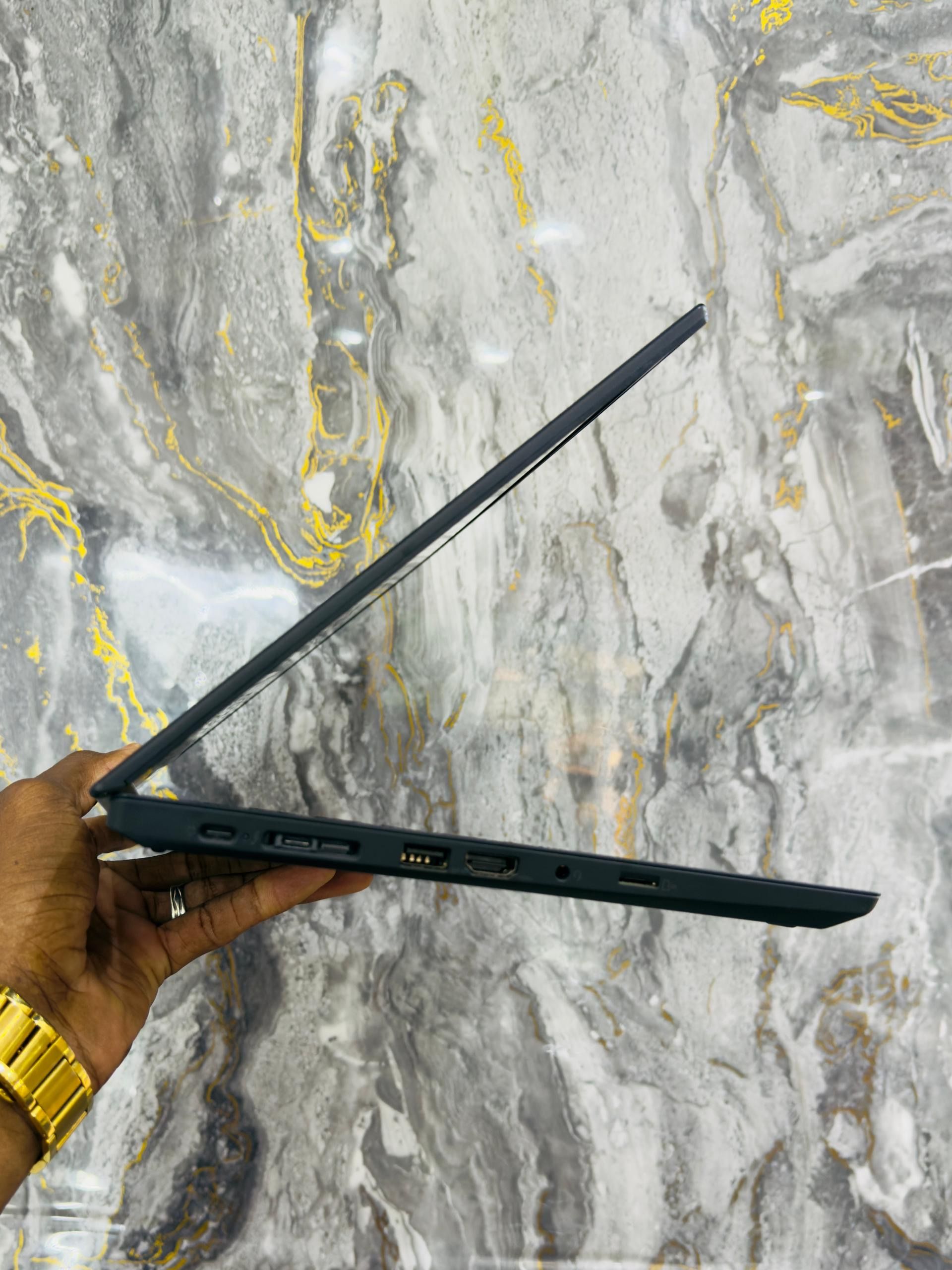 Lenovo thinkpad T490 _2