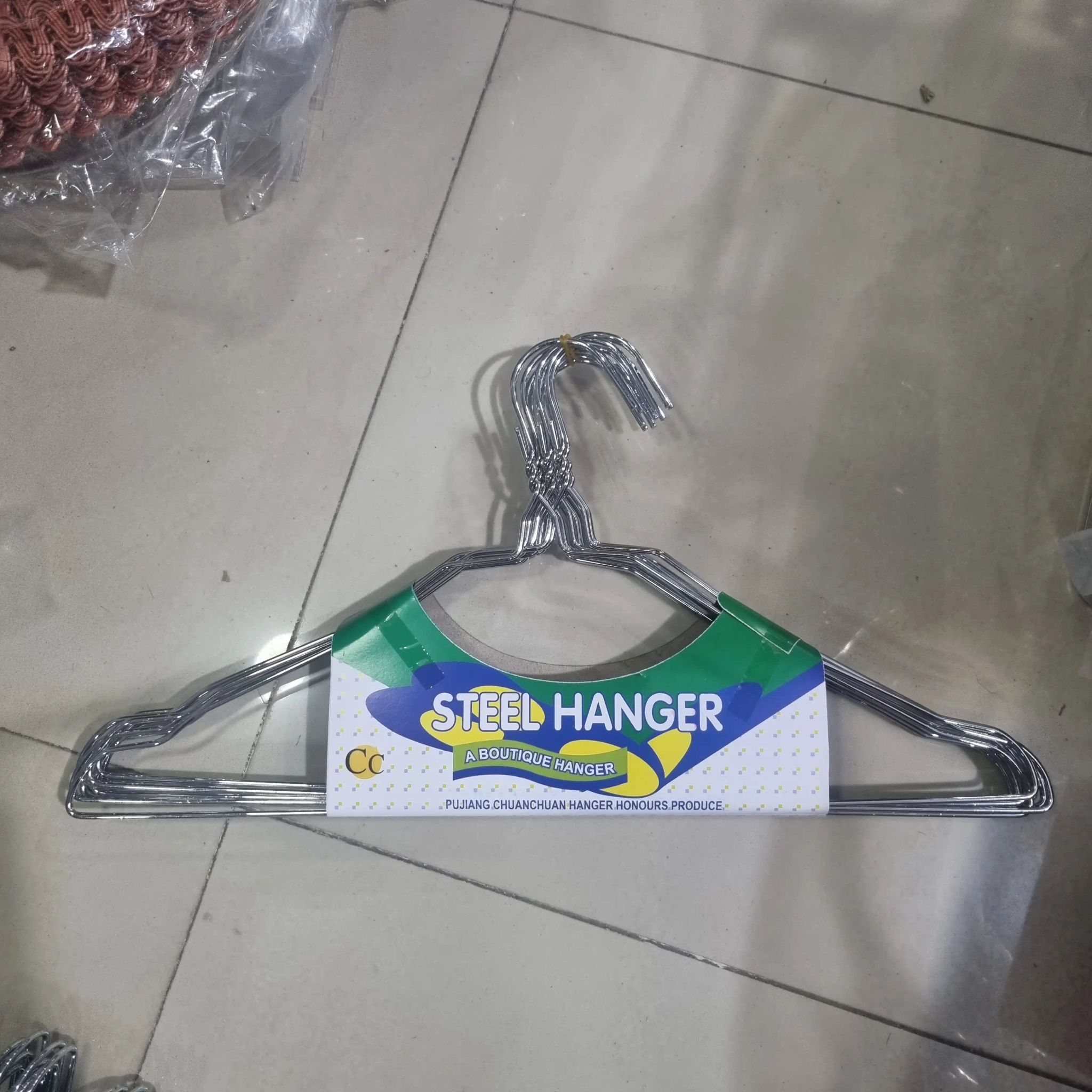 Cintre en acier 550G - شماعة ملابس 550غ_0