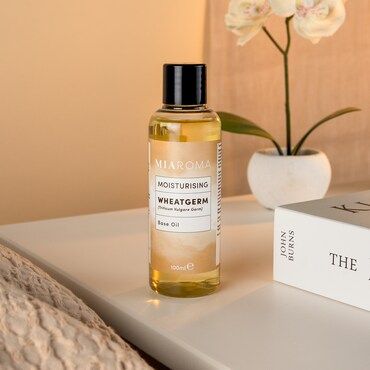 Miaroma Sweet Almond Base Oil 200ml_9