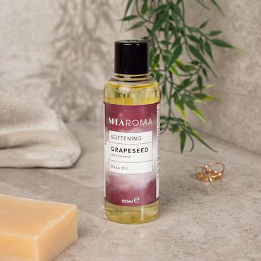Miaroma Sweet Almond Base Oil 200ml_14