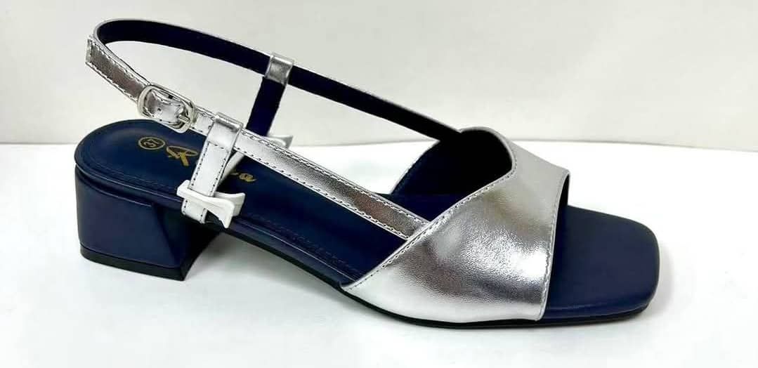 Chaussure Dame très bonne qualité. Pointure 37 à 42.  Prix de vente: 15 000 FCFA  Bénéfice 2000 FCFA/Chaussure vendue. Offre valable 30 jours renouvelable._0