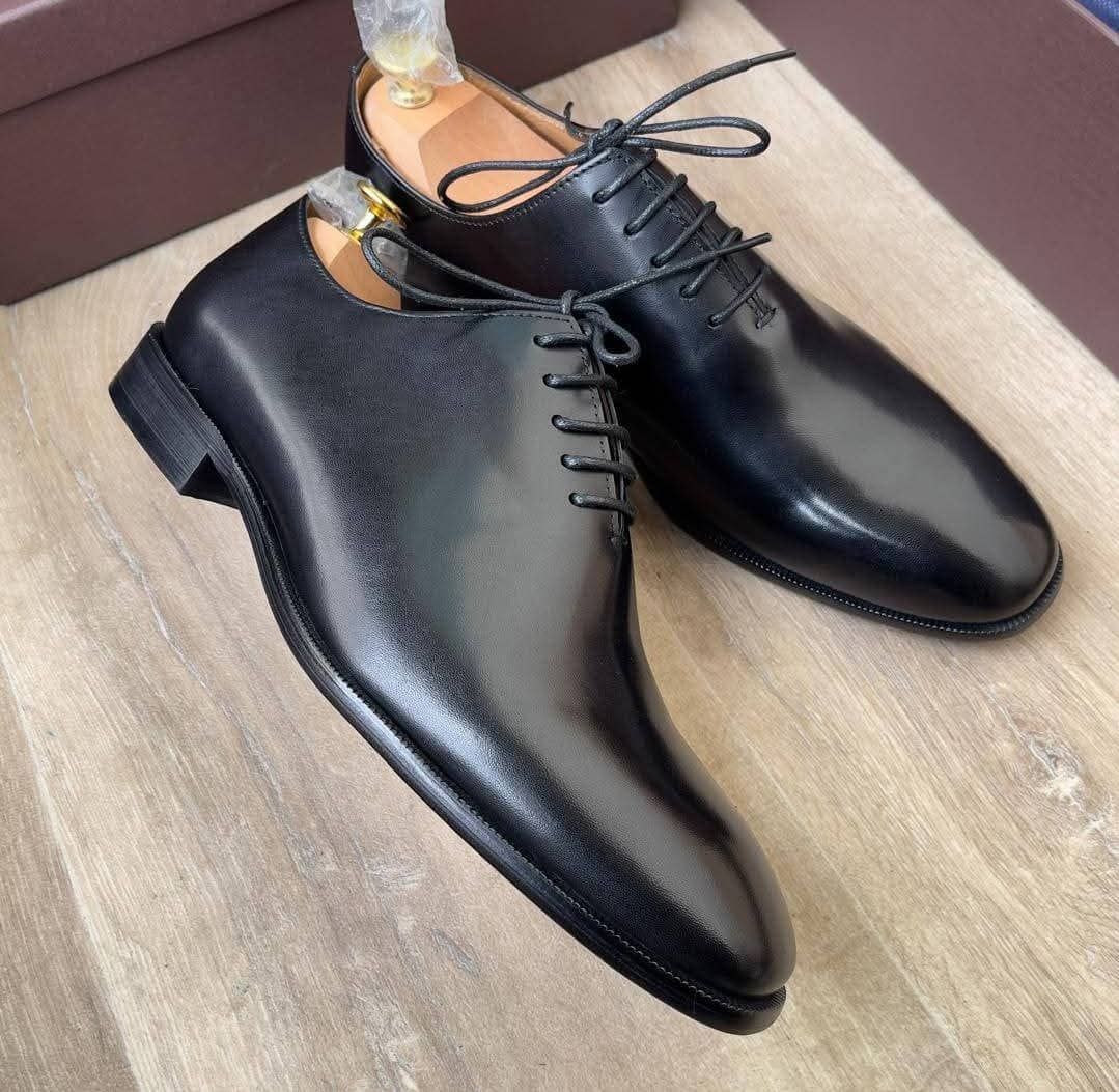 Chaussure Homme Cuir, Excellente Qualité. Pointure 39 à 46. Prix de vente: 45 000 FCFA  Bénéfice 5000 FCFA/Chaussure vendue. Offre valable 30 jours renouvelable._0