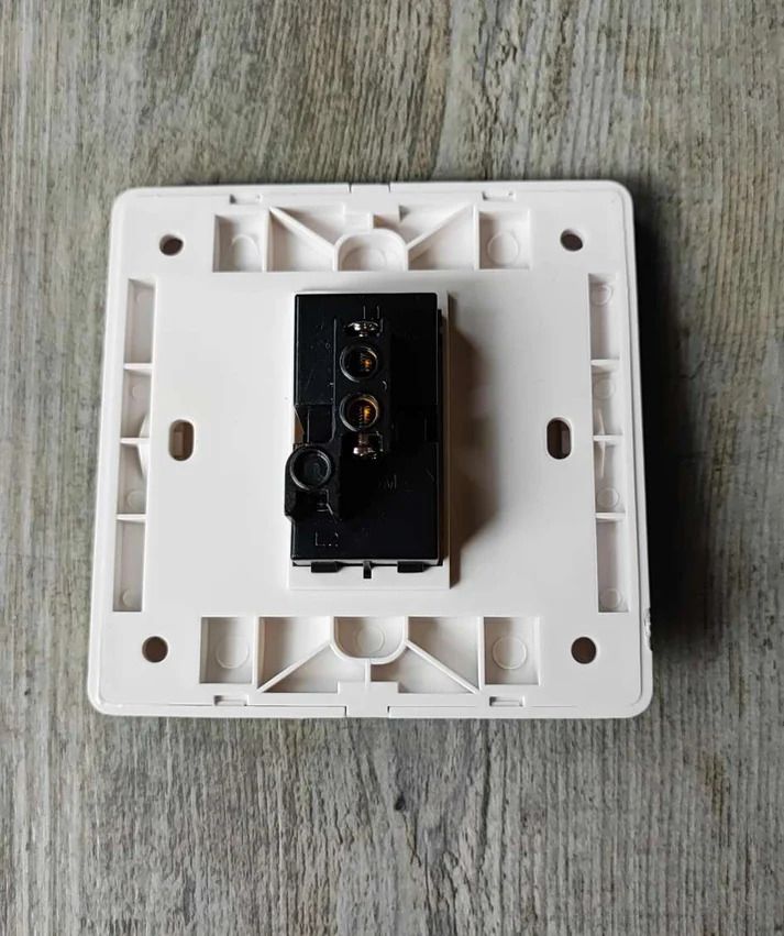 Square Spring Loaded Door Exit Switch - Reliable and Efficient Solution for Automatic Doors in Commercial Buildings (10006794)_1